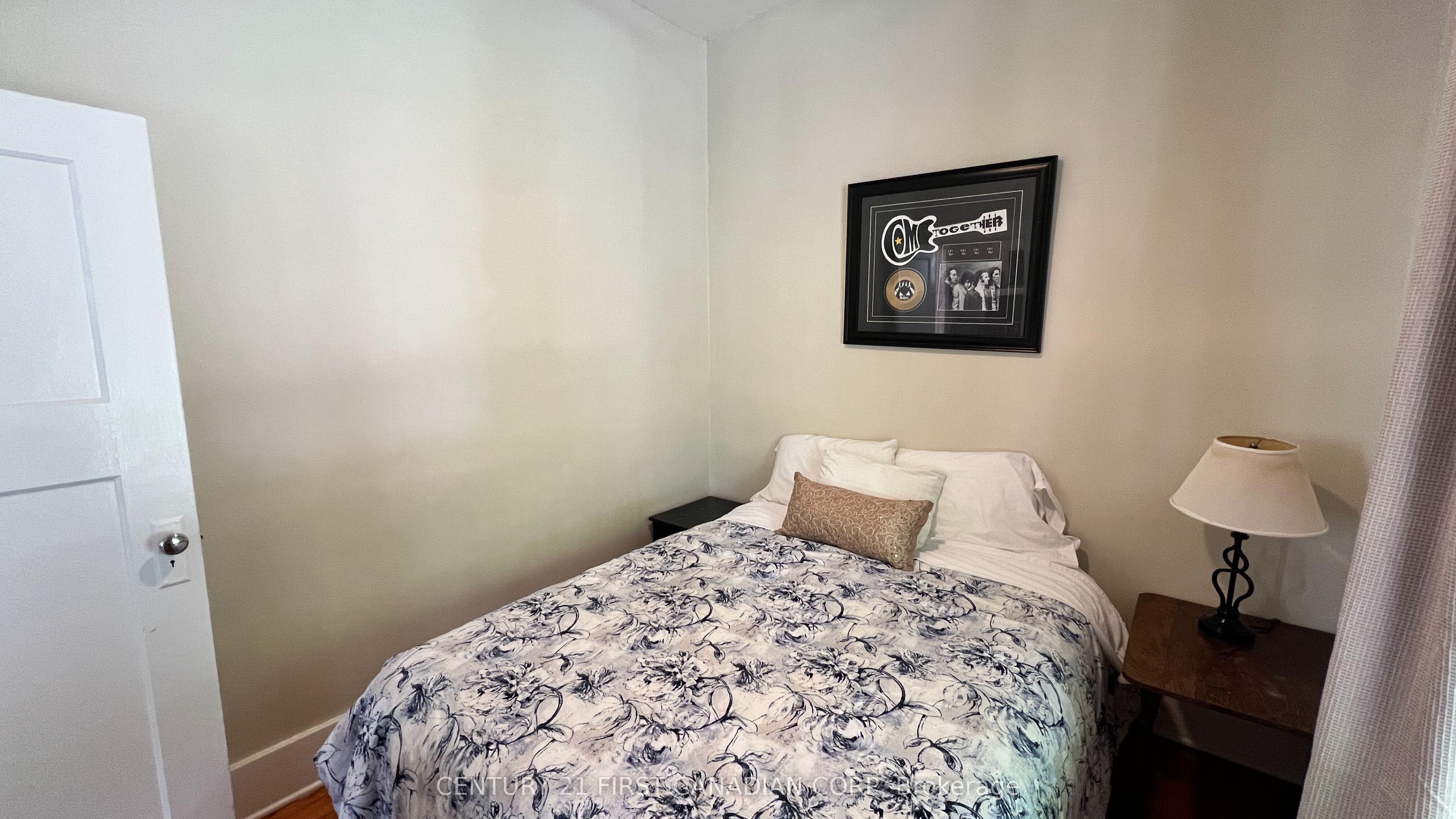 52 Becher Street Property Photo 19