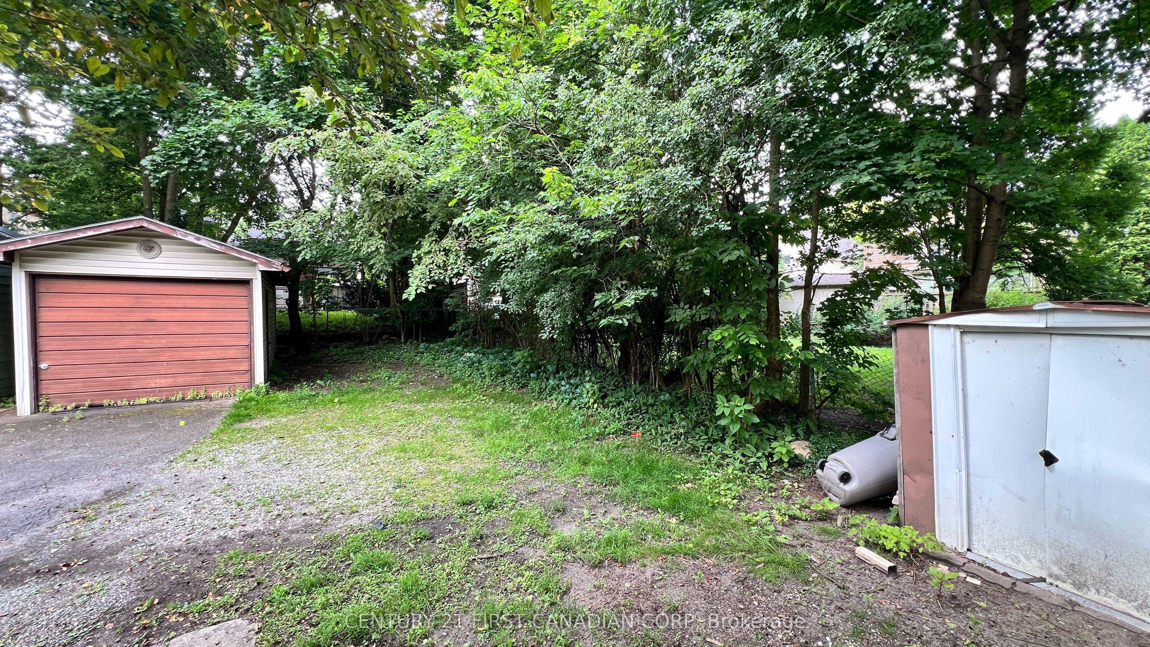 52 Becher Street Property Photo 23