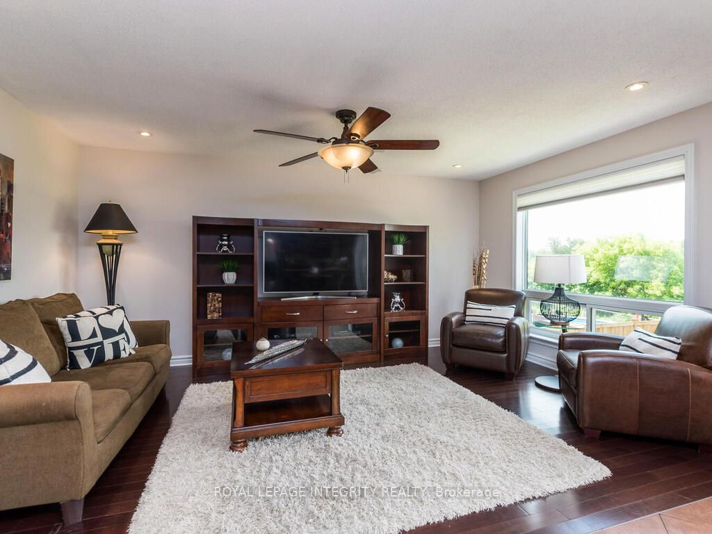 111 Comba Drive Property Photo 14
