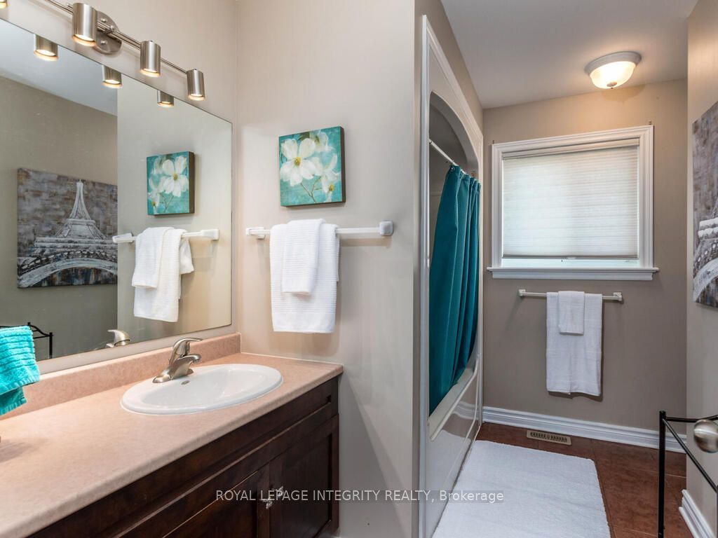 111 Comba Drive Property Photo 26