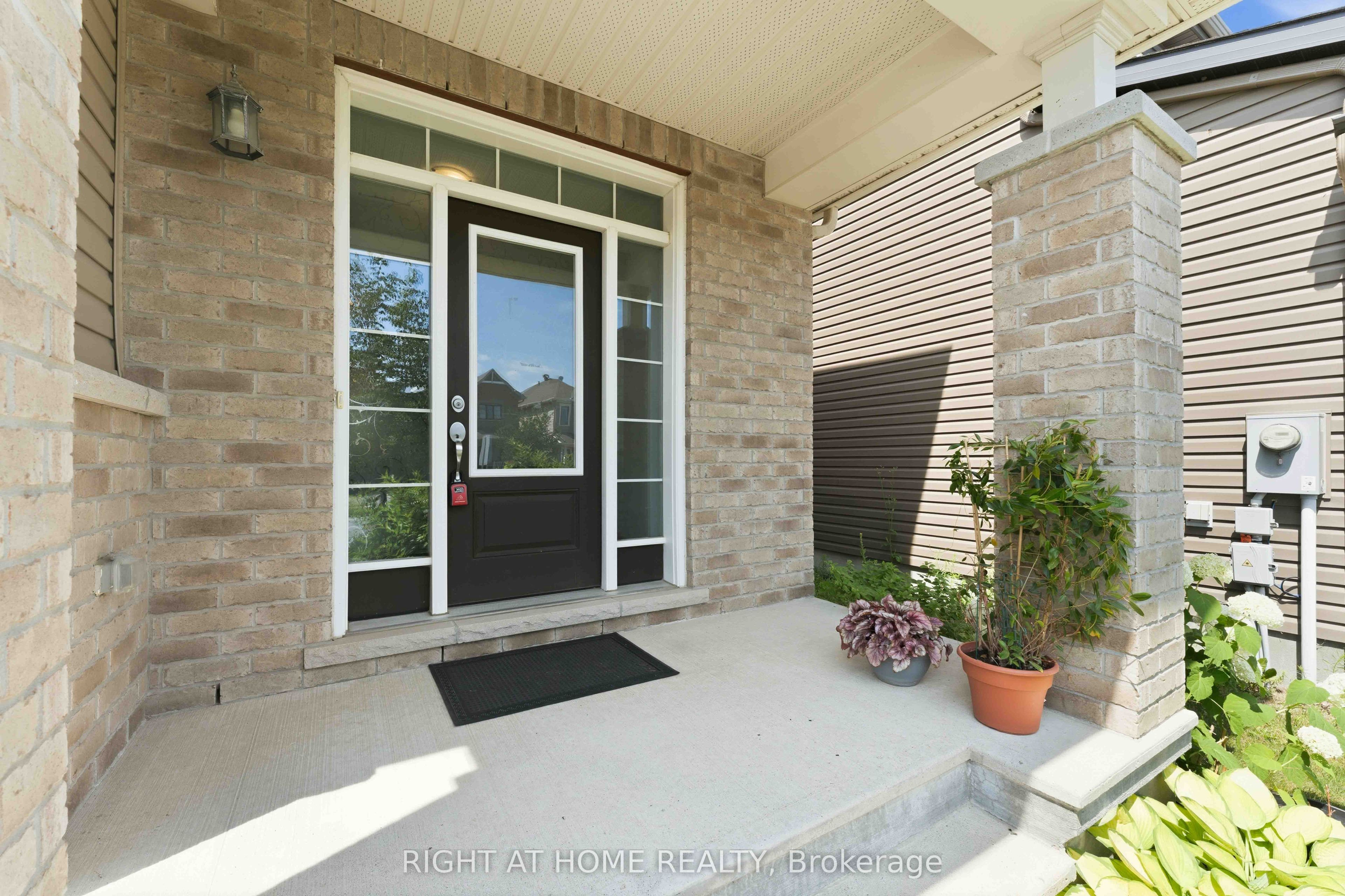 2581 River Mist Road Property Photo 2