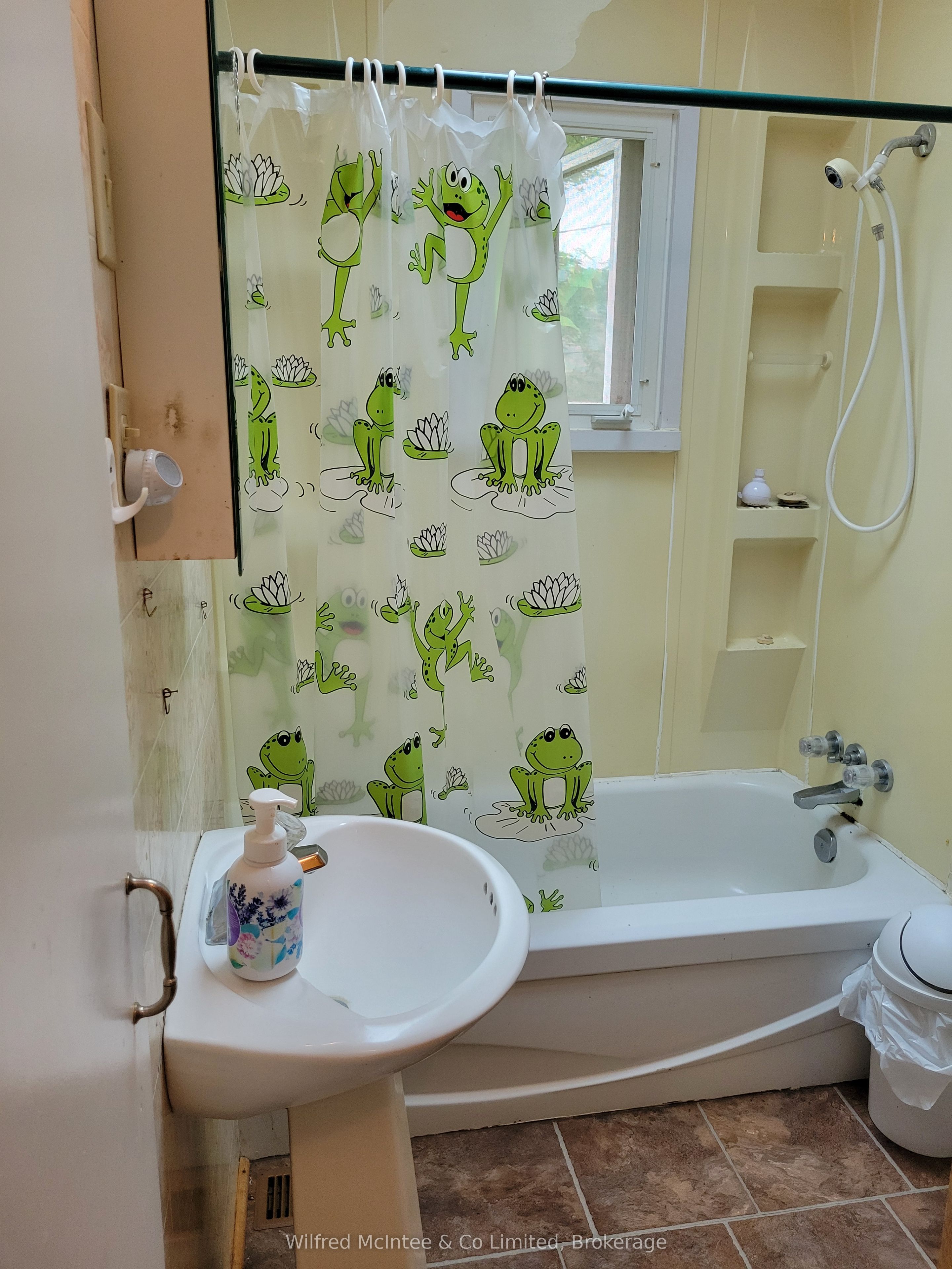 575 11th Street Property Photo 6