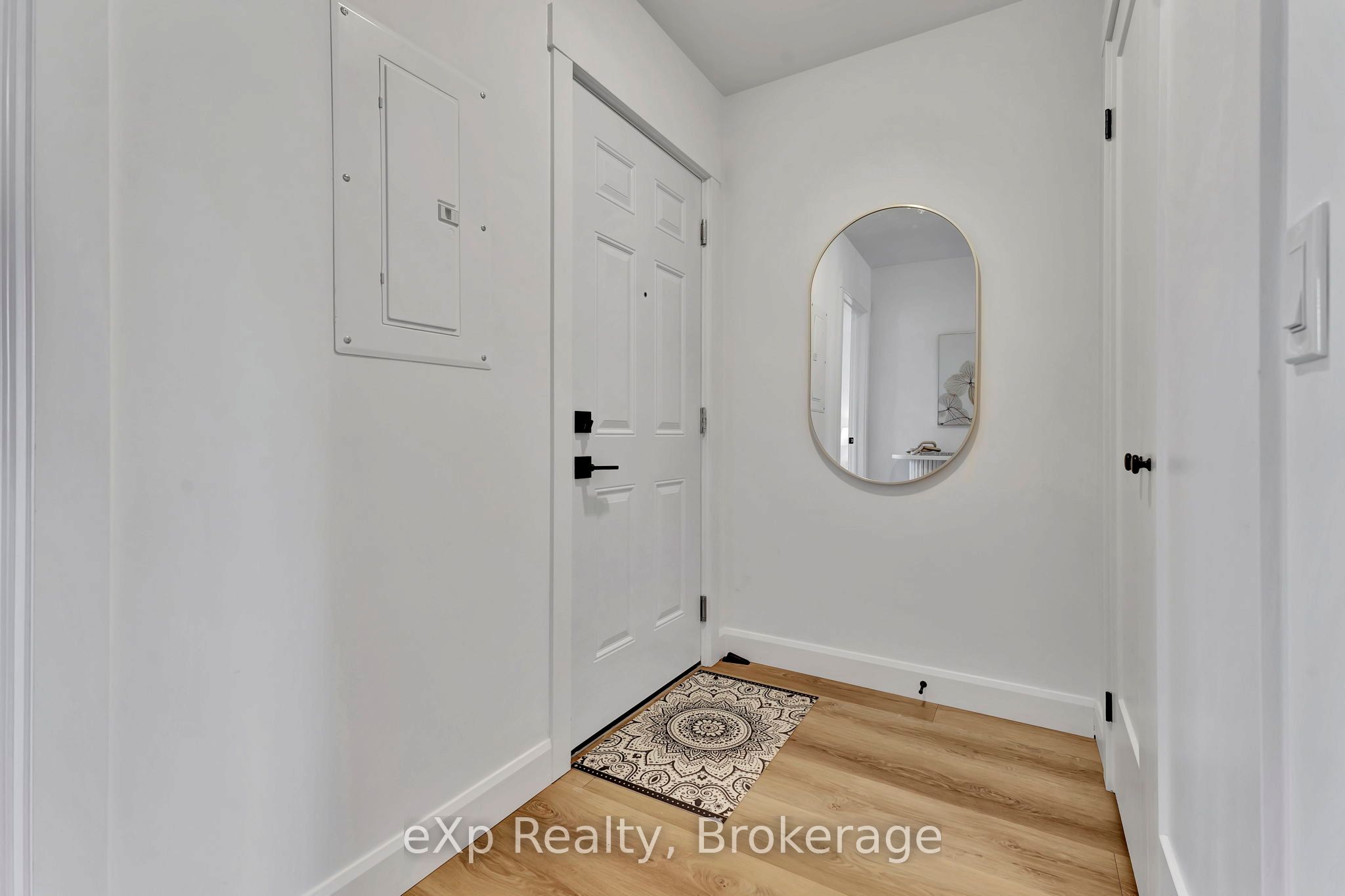 27 Malcolm Crescent 1 Property Photo 2