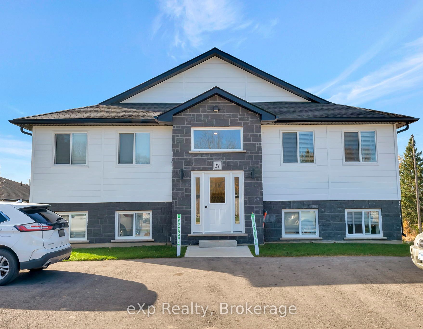 27 Malcolm Crescent 1 Property Photo 12