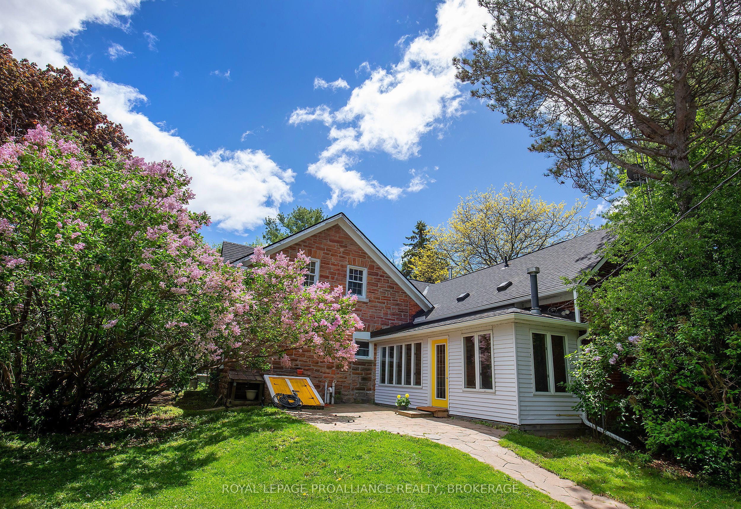 2345 Hughes Road Property Photo 4