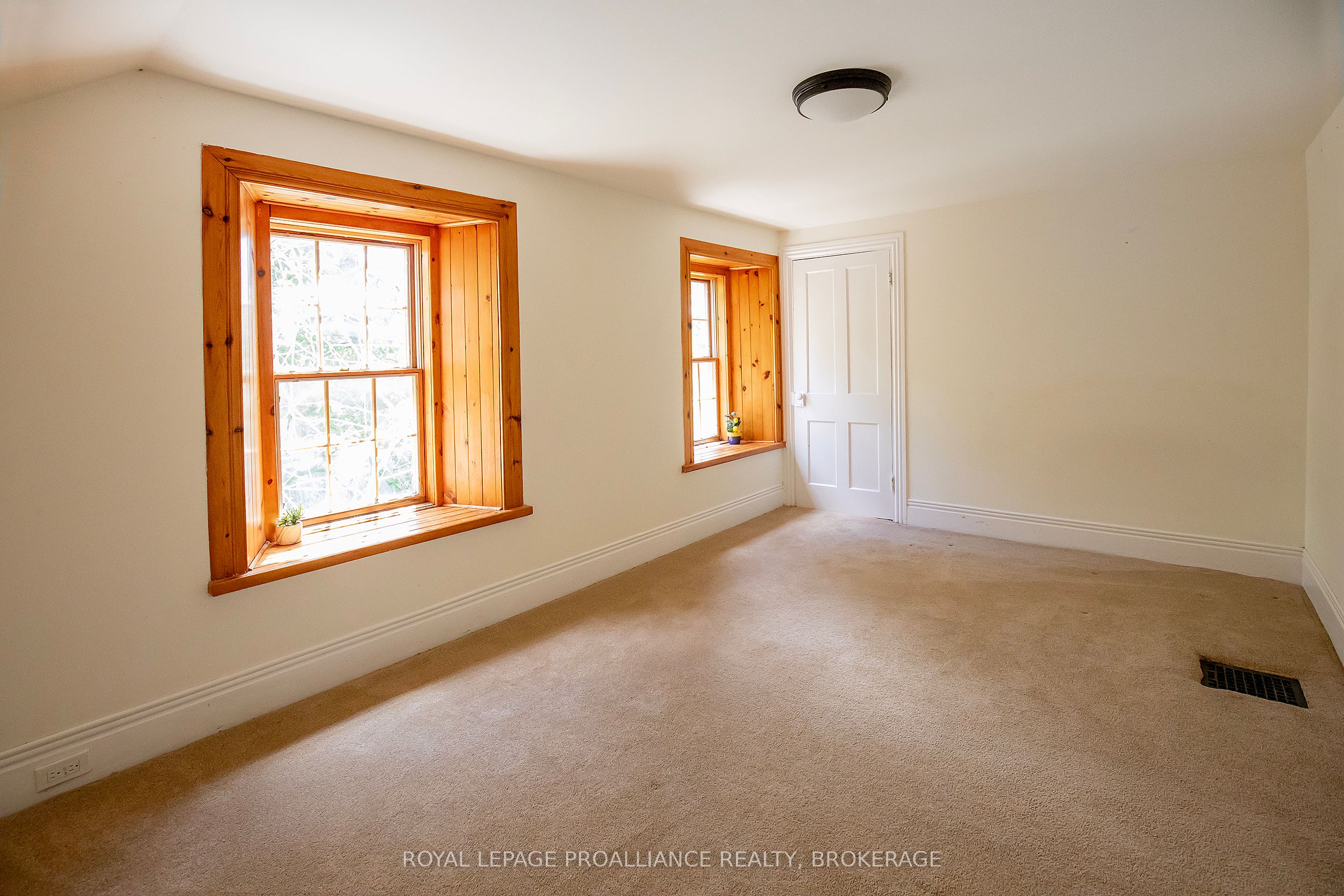 2345 Hughes Road Property Photo 25