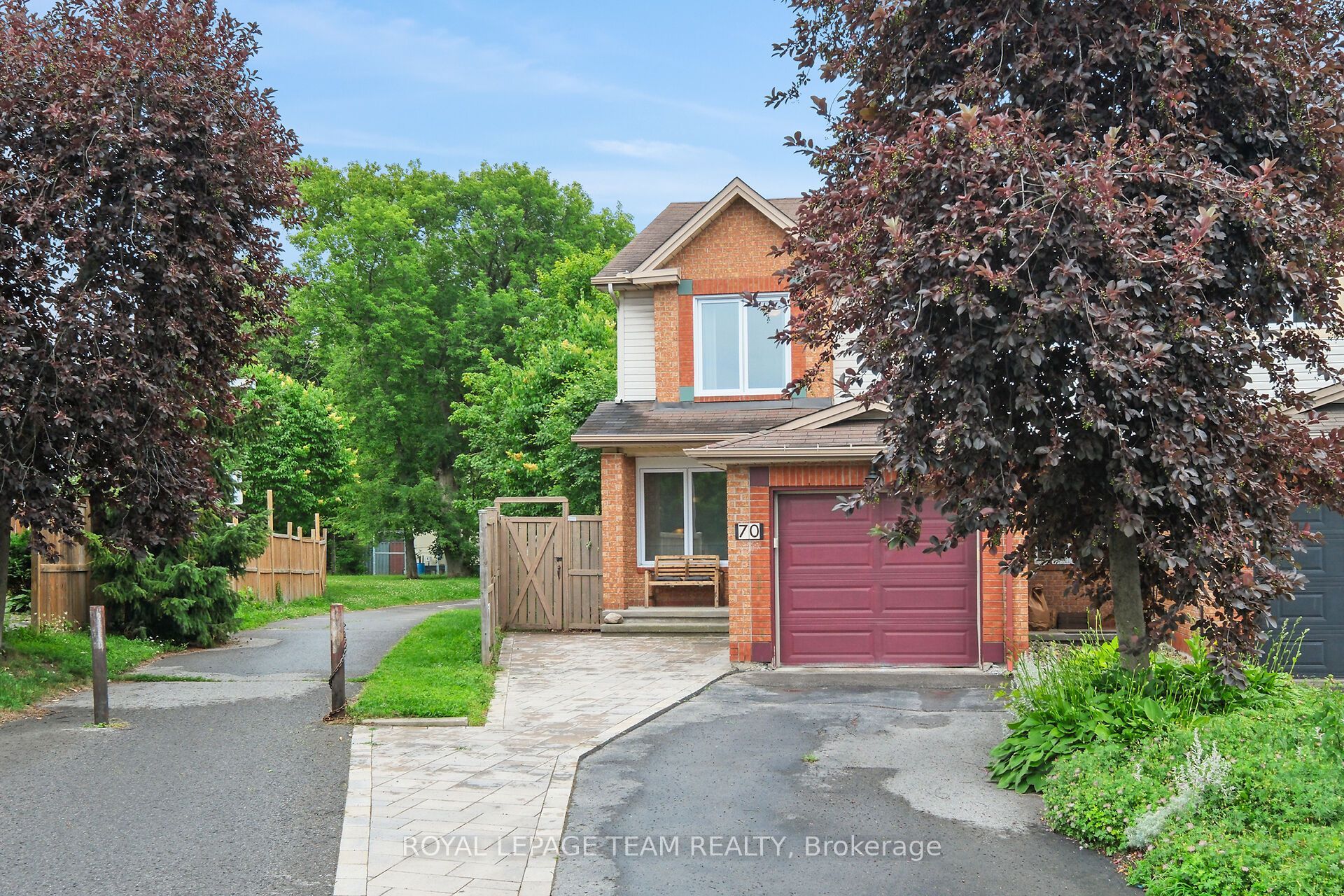 70 College Circle Property Photo 1
