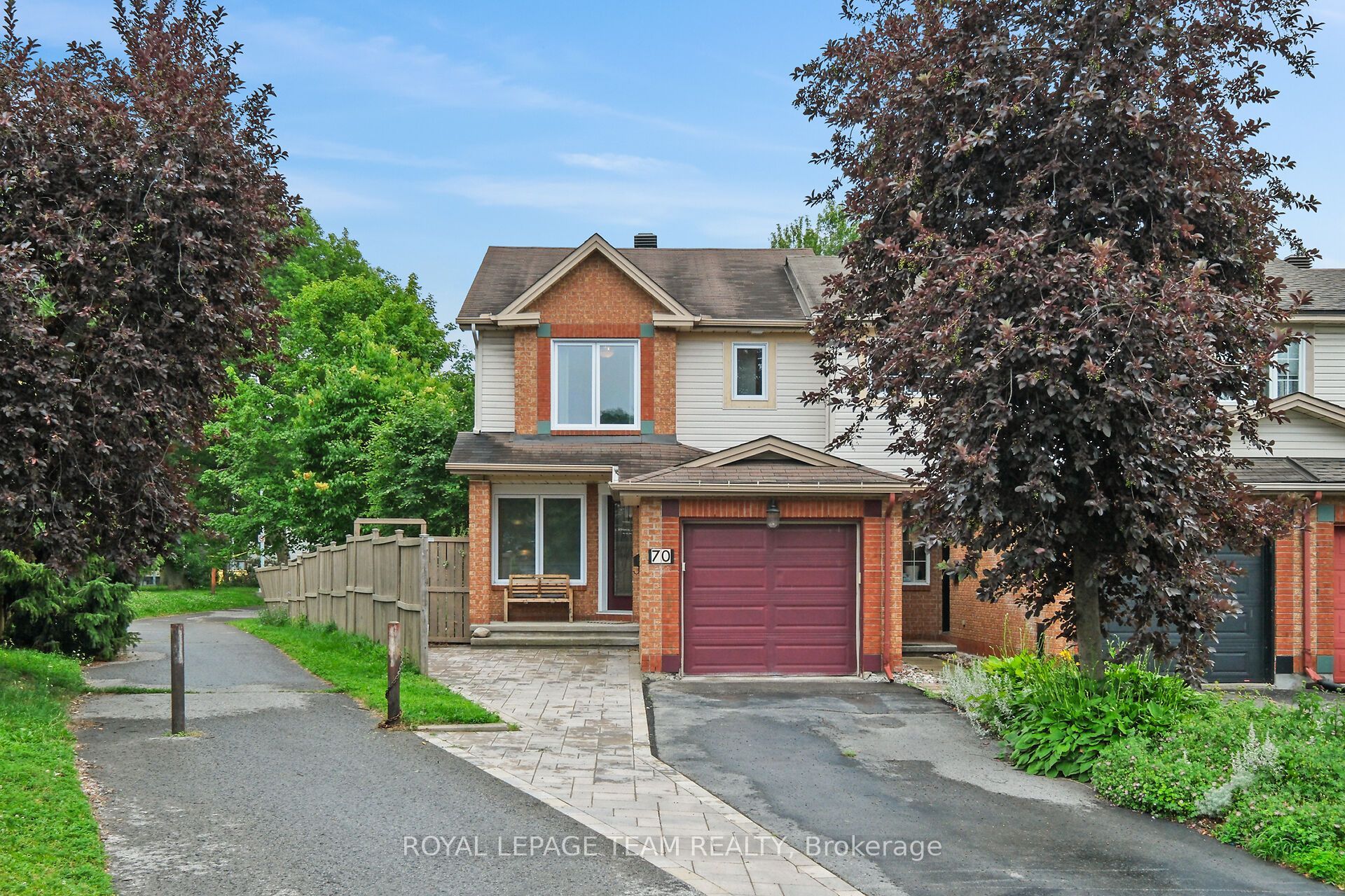 70 College Circle Property Photo 2