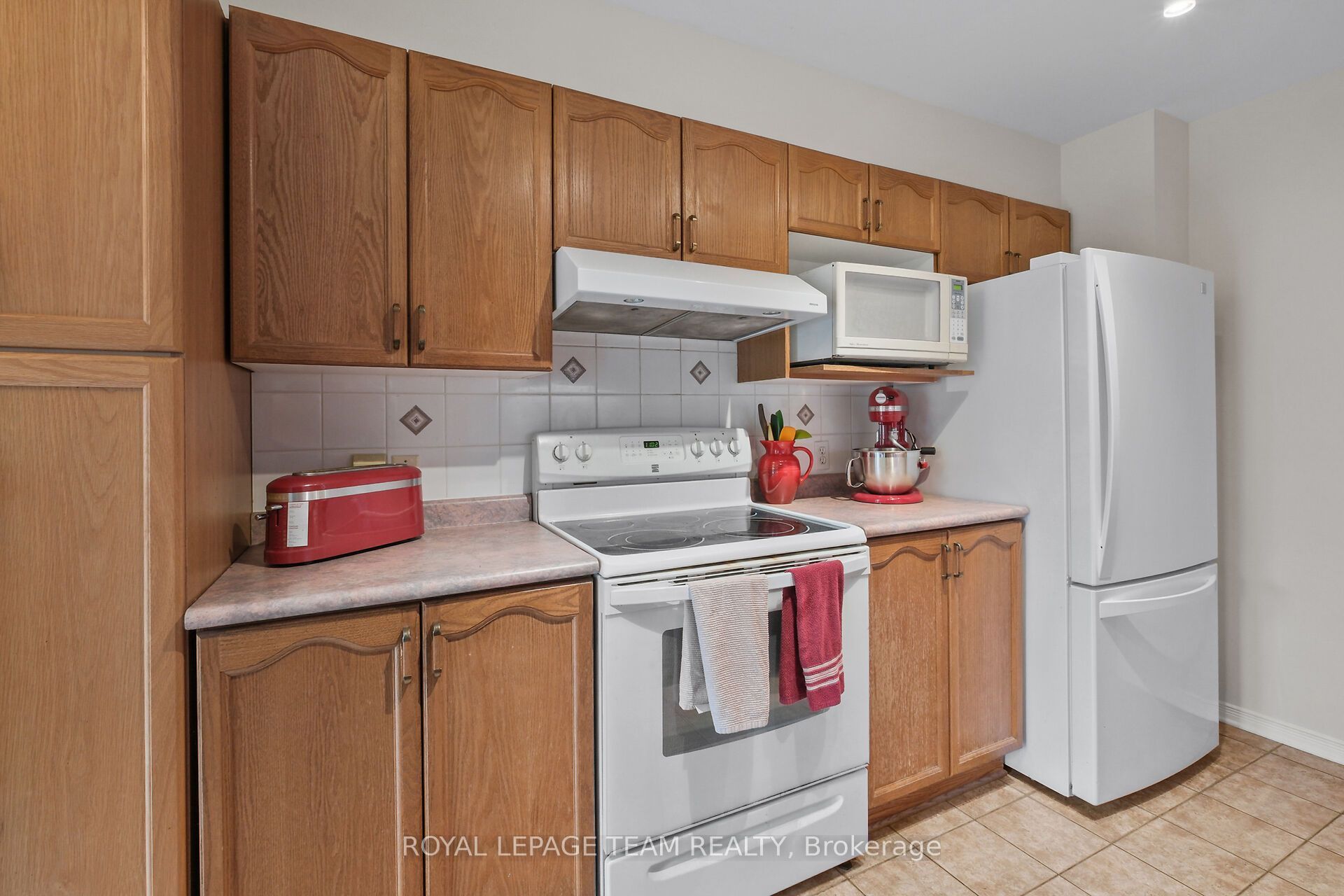 70 College Circle Property Photo 22