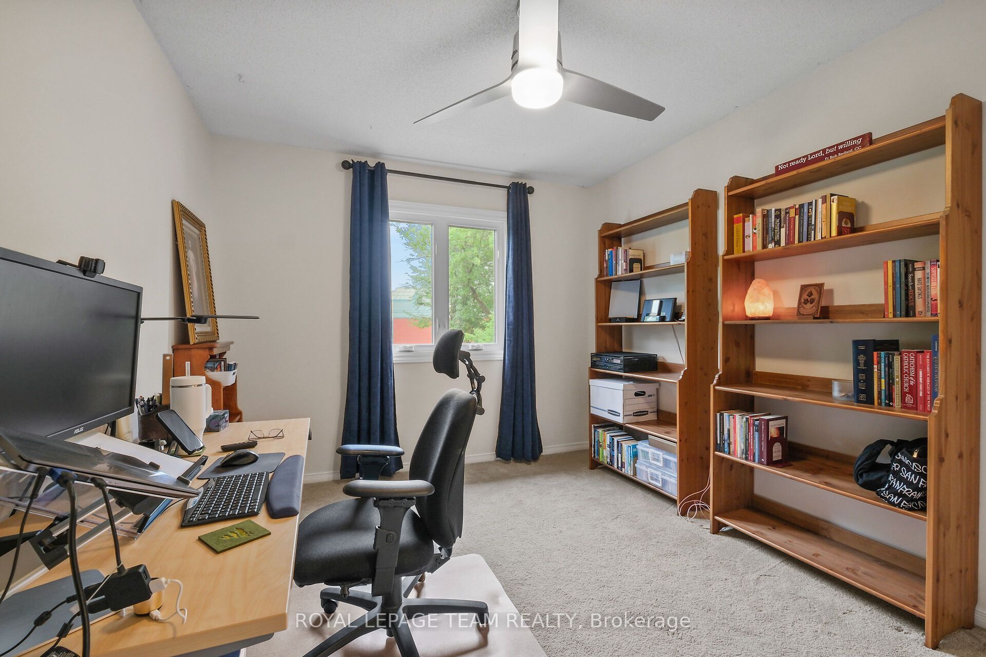 70 College Circle Property Photo 33