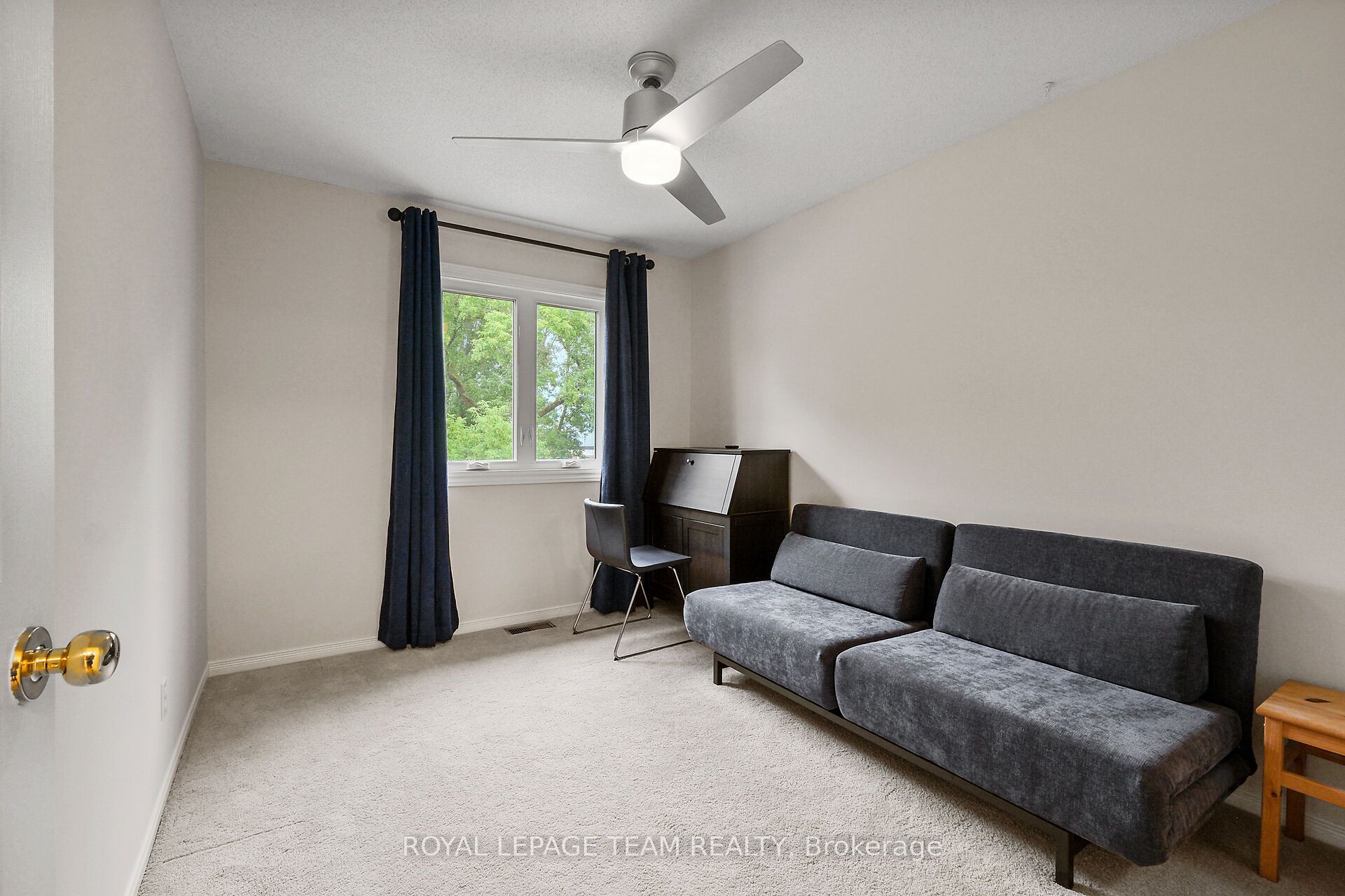 70 College Circle Property Photo 34