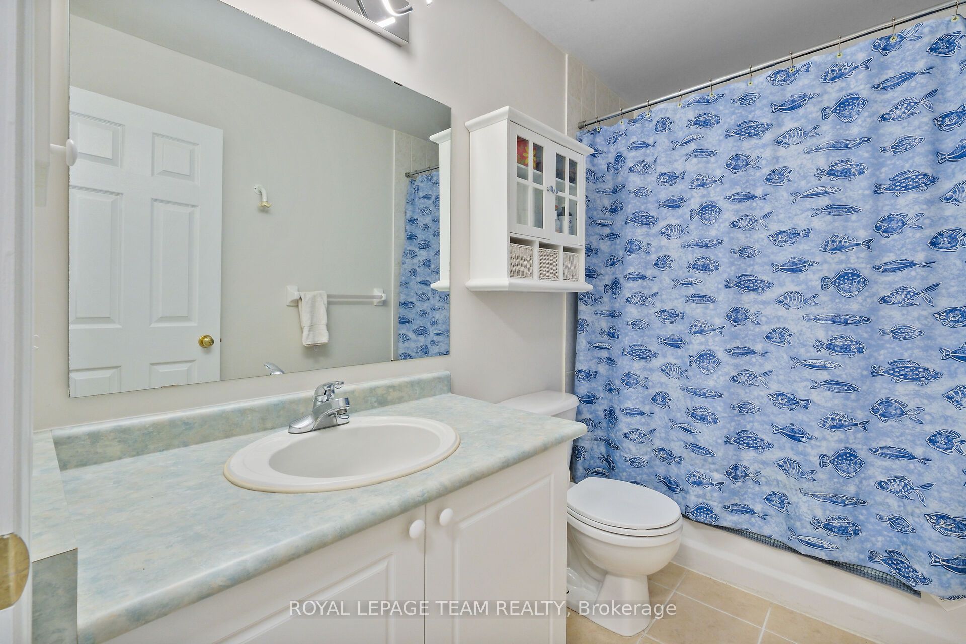 70 College Circle Property Photo 36