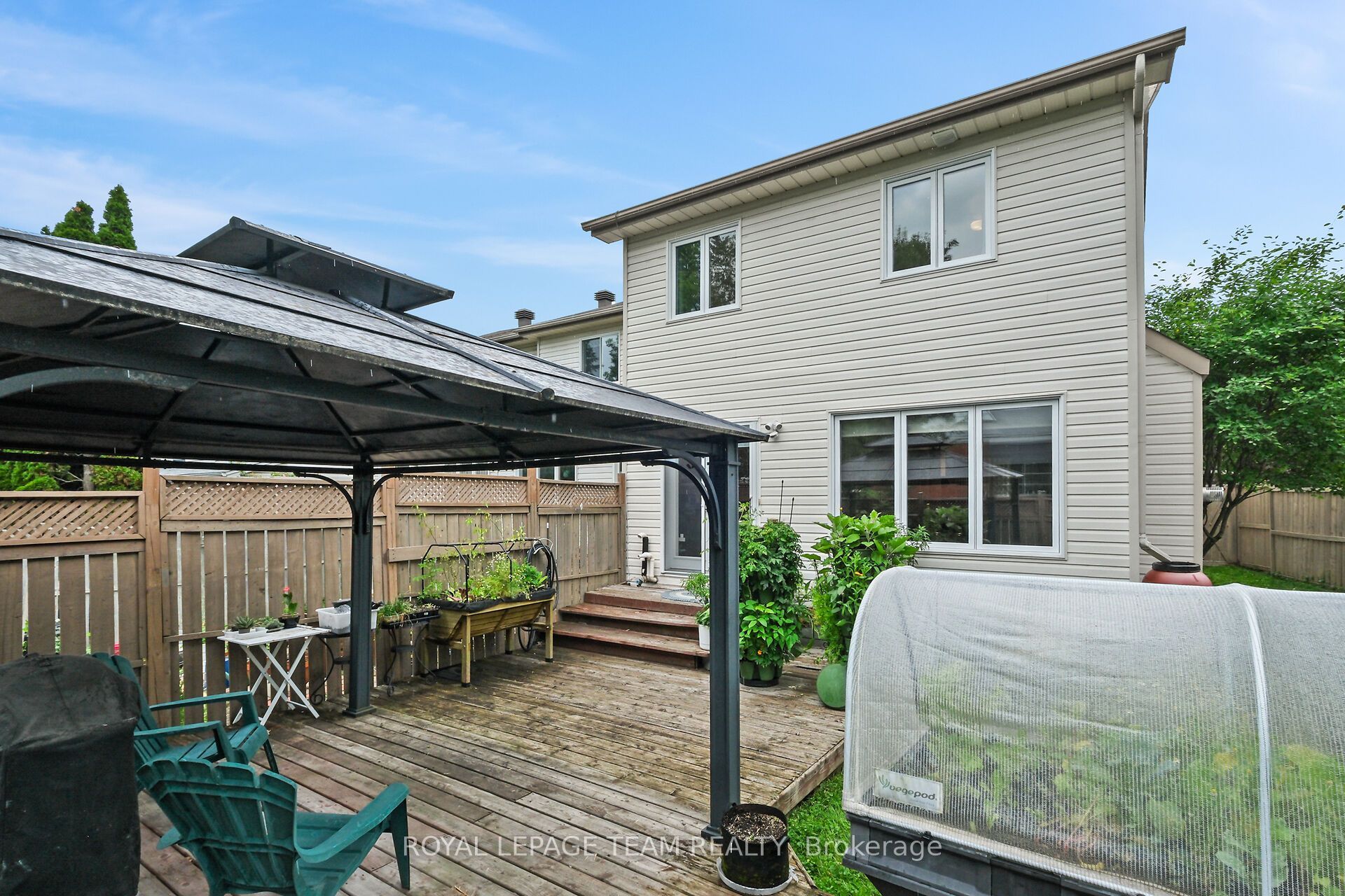 70 College Circle Property Photo 42