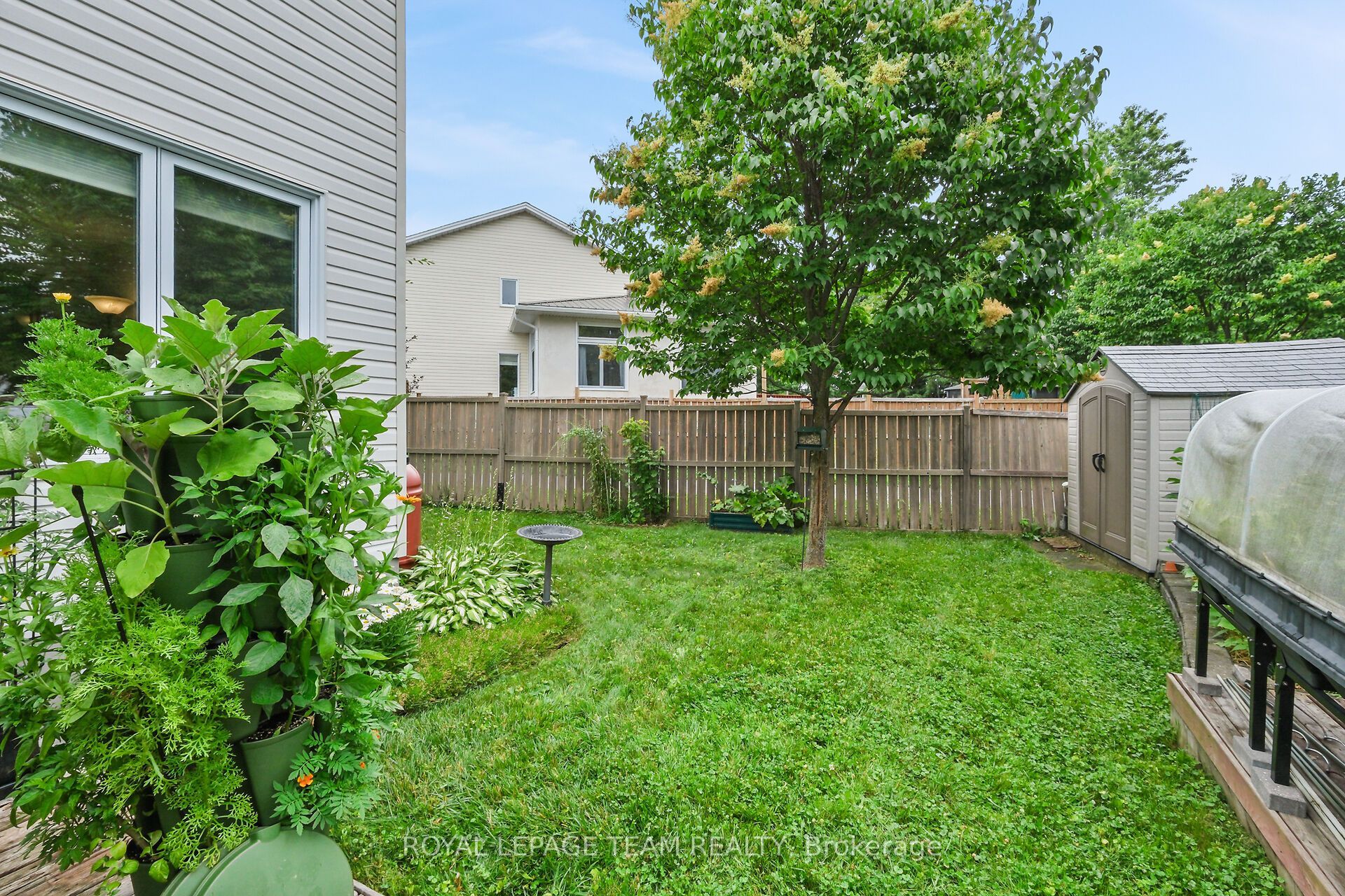 70 College Circle Property Photo 47
