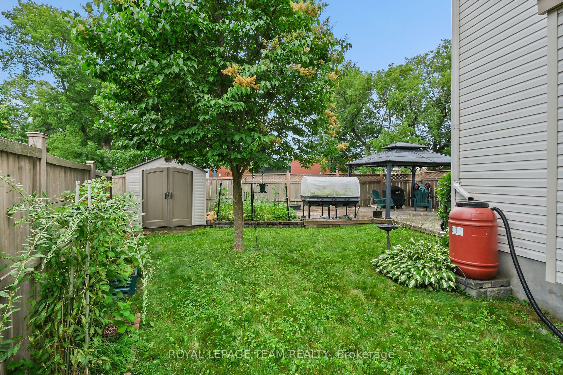 70 College Circle Property Photo 48