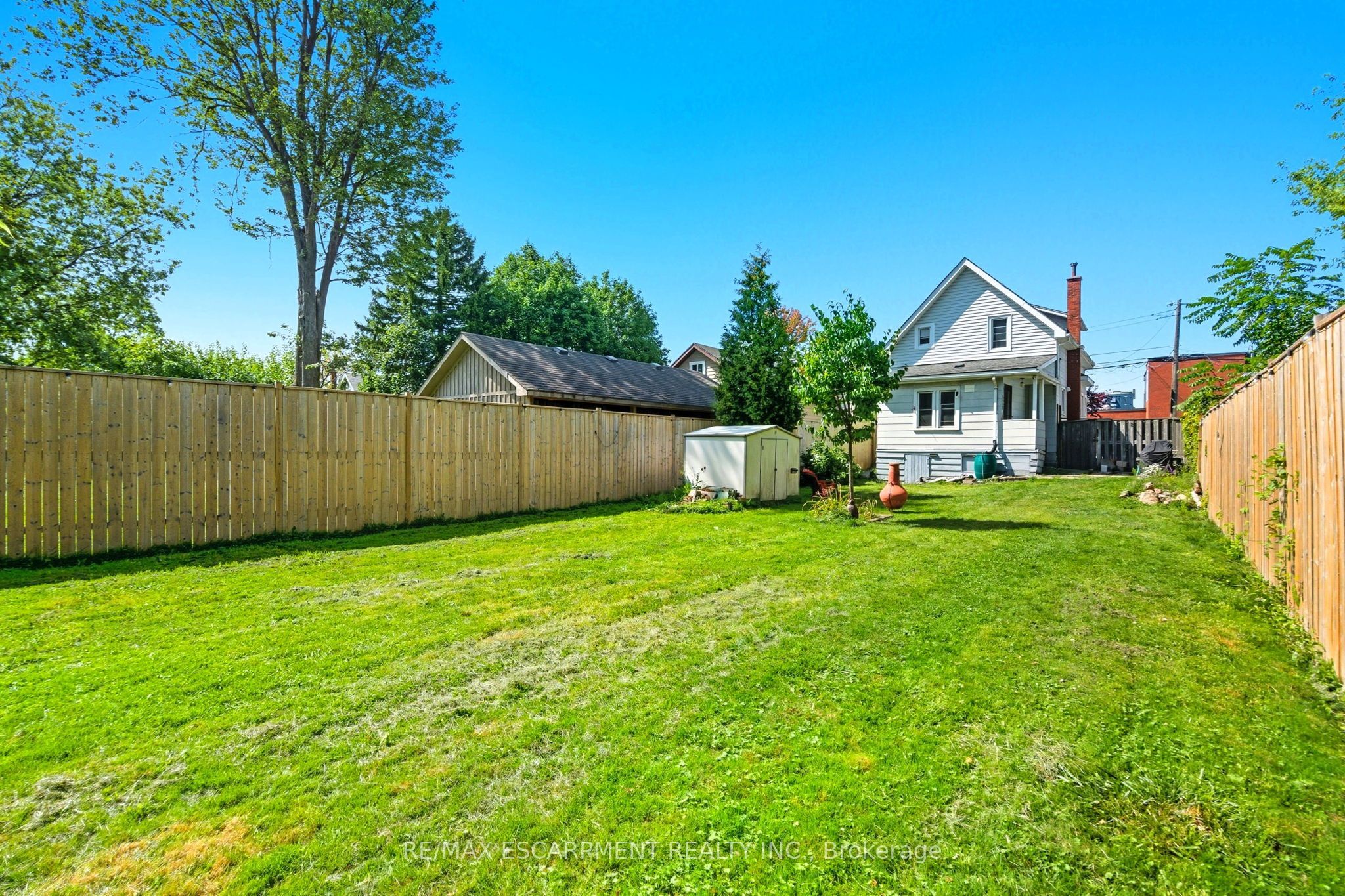 157 East 5th Street Property Photo 45