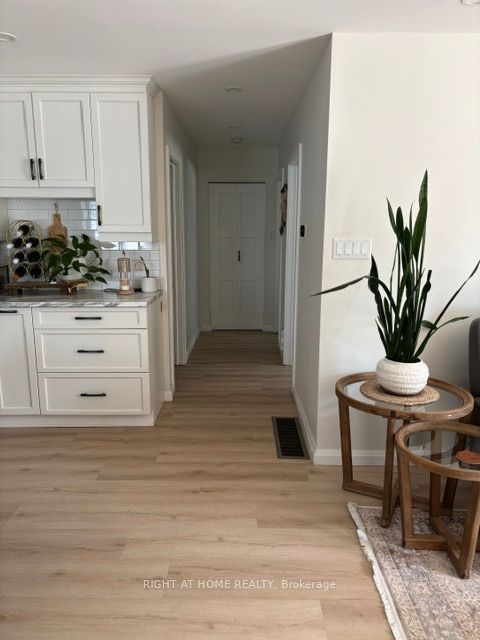 407 King Street Property Photo 6