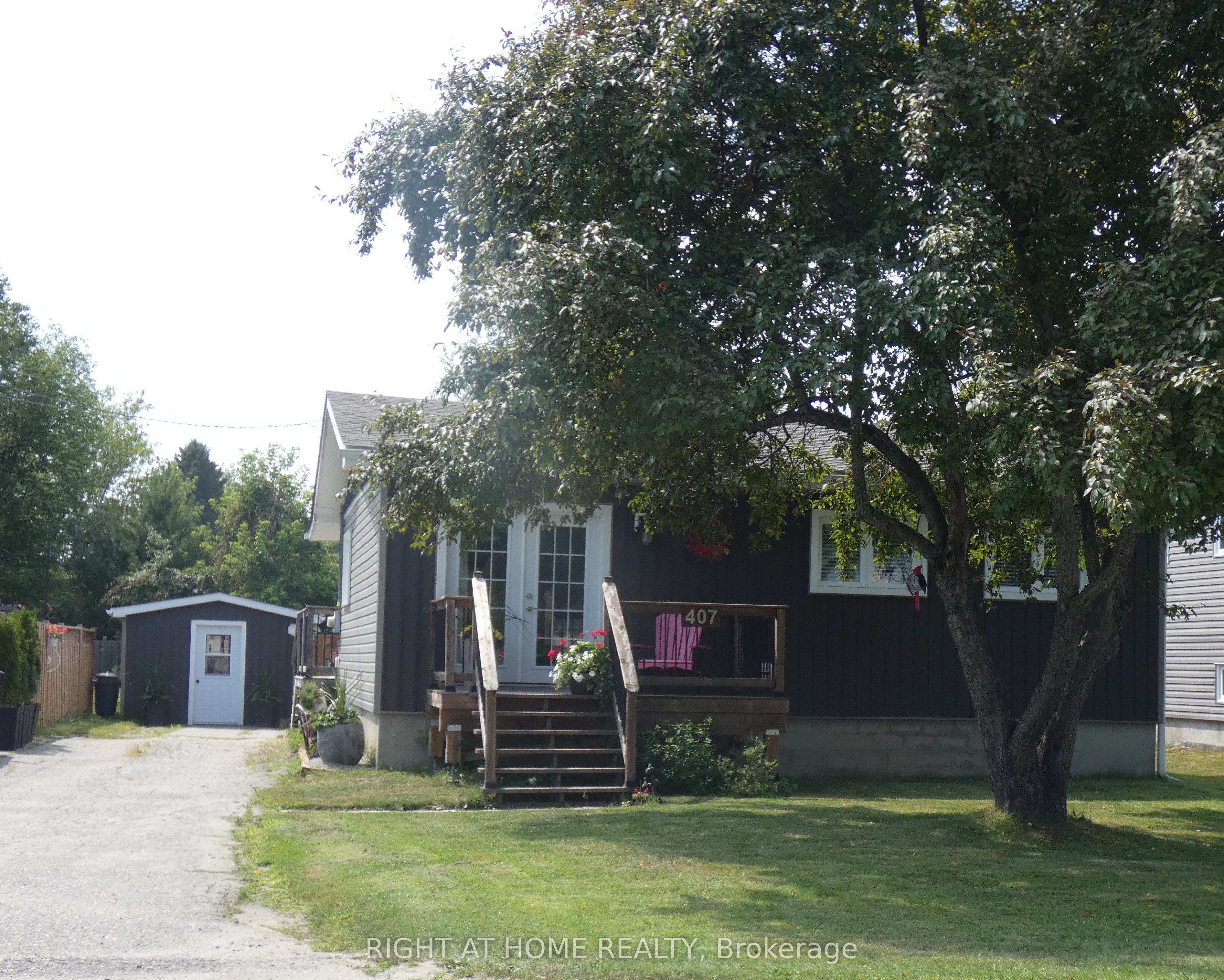 407 King Street Property Photo 20