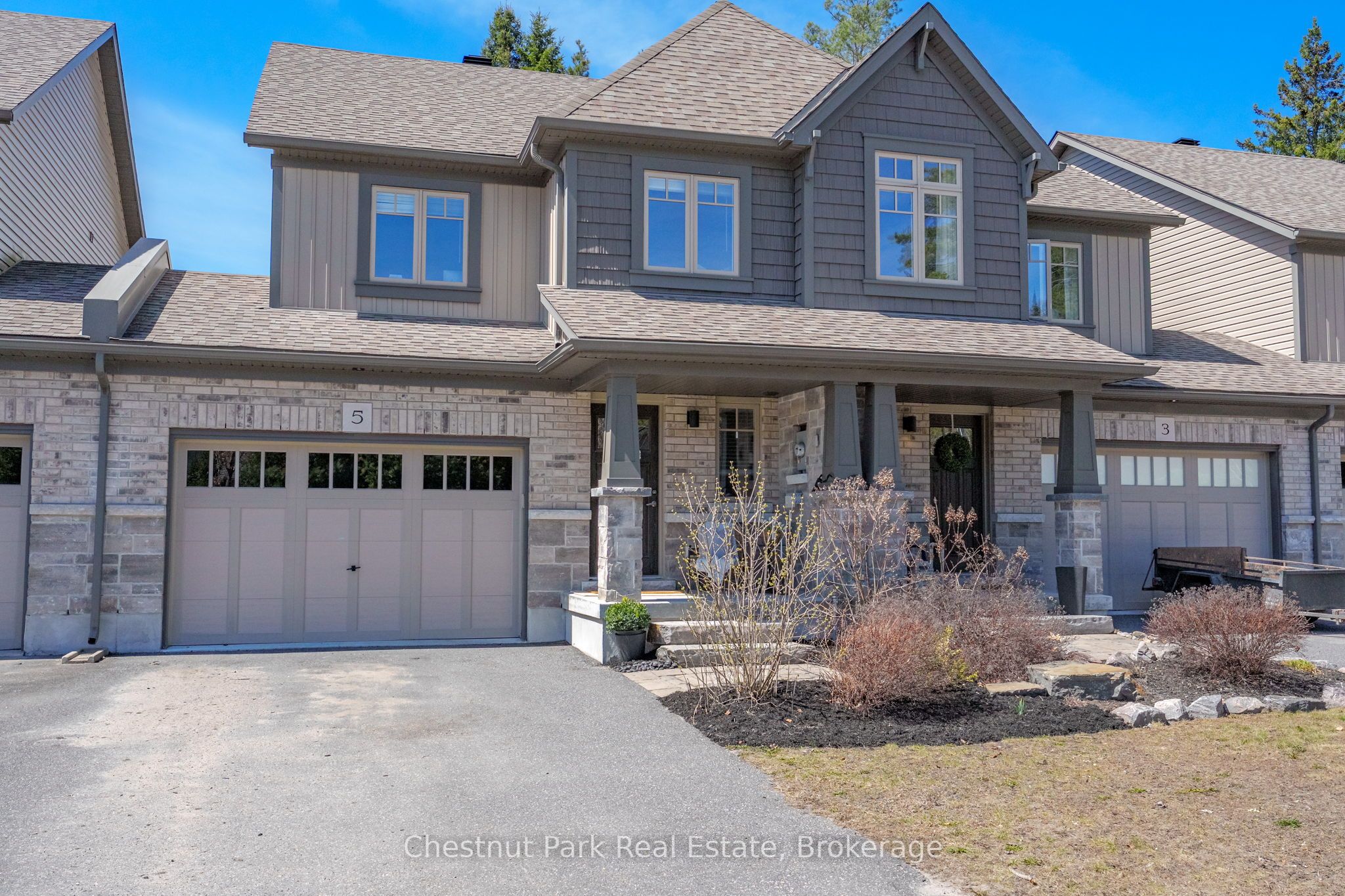 5 Brookside Crossing Property Photo 1