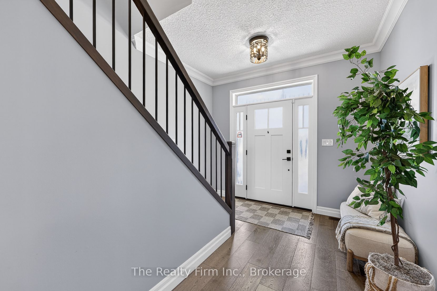 193 Hemlock Street Property Photo 3