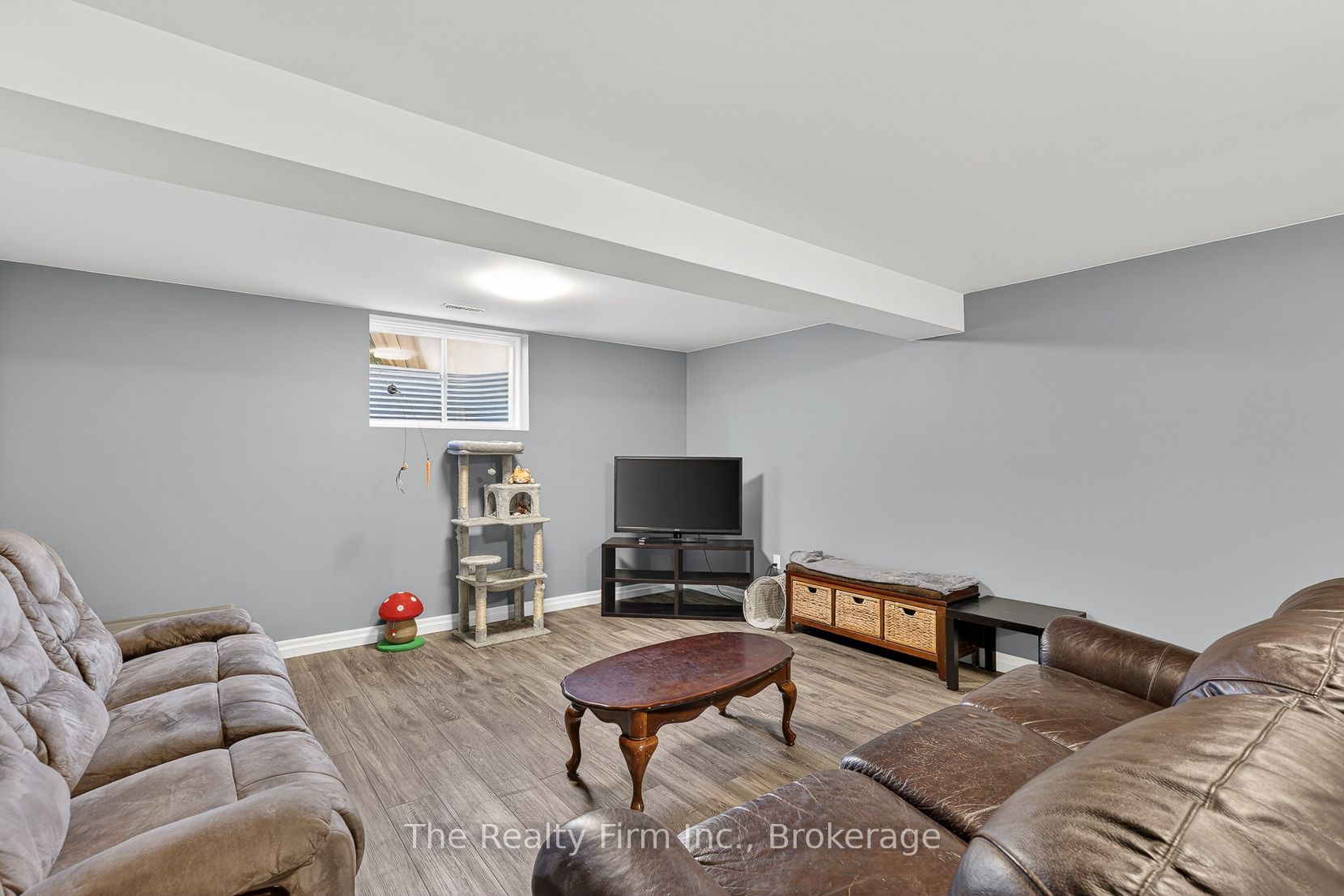 193 Hemlock Street Property Photo 29