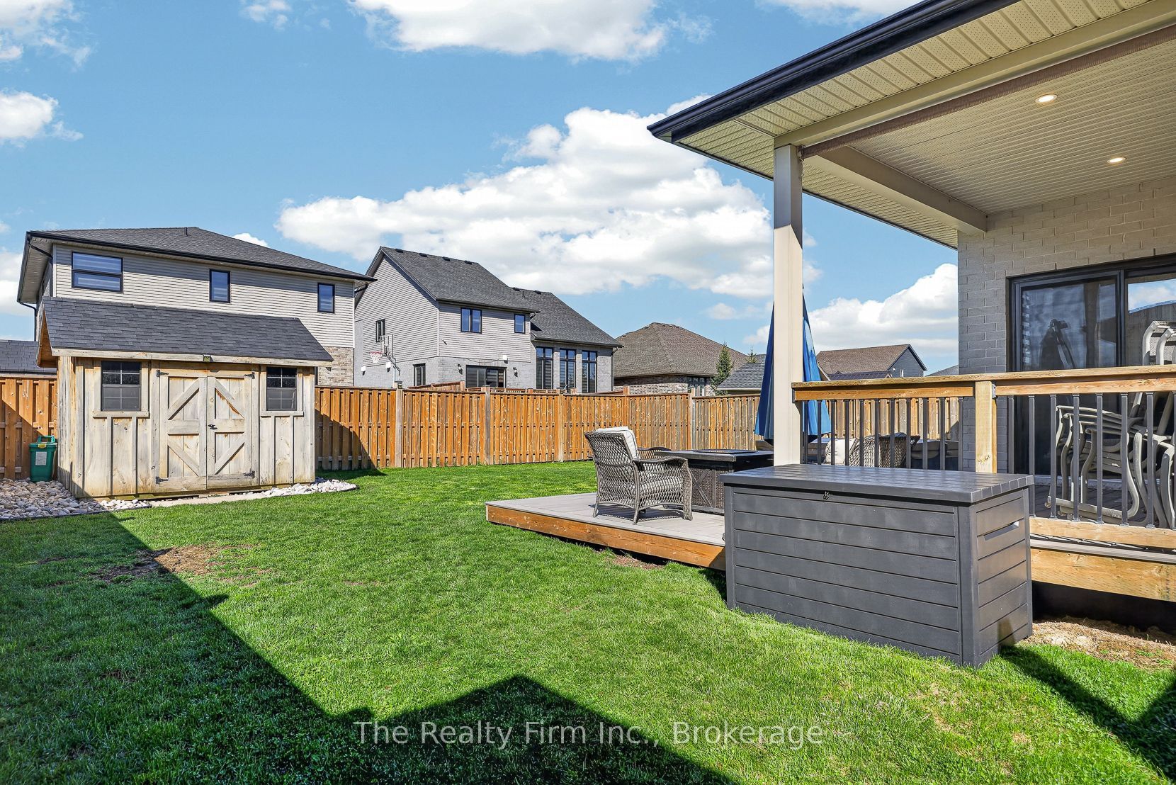 193 Hemlock Street Property Photo 31