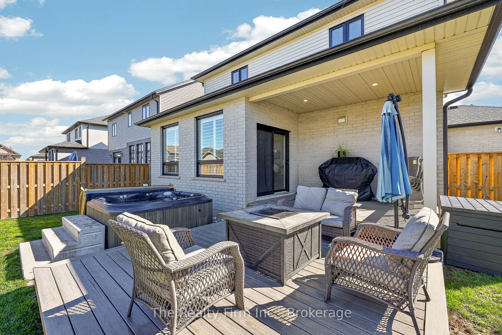 193 Hemlock Street Property Photo 35