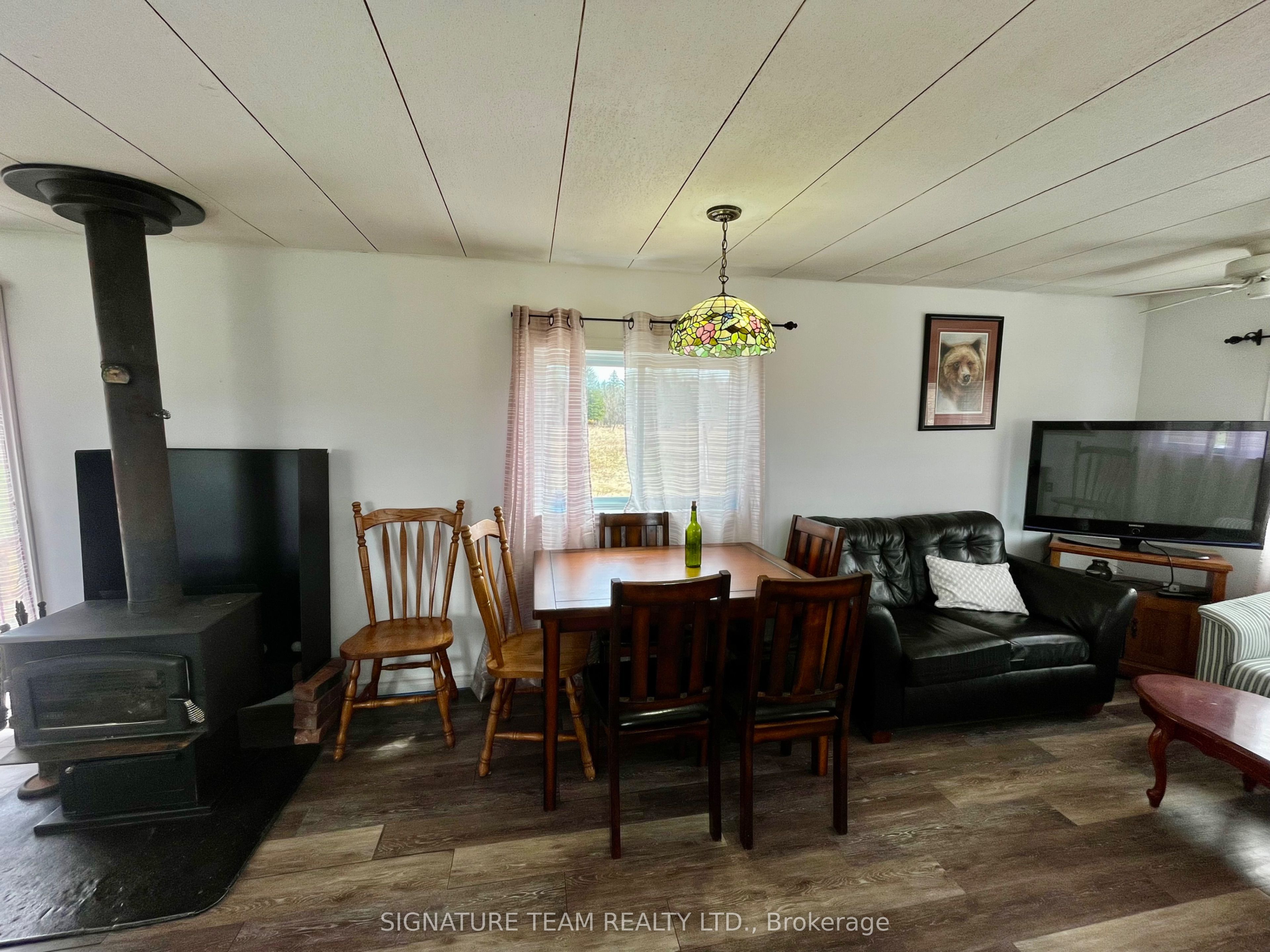 3092 Scotch Bush Road Property Photo 8
