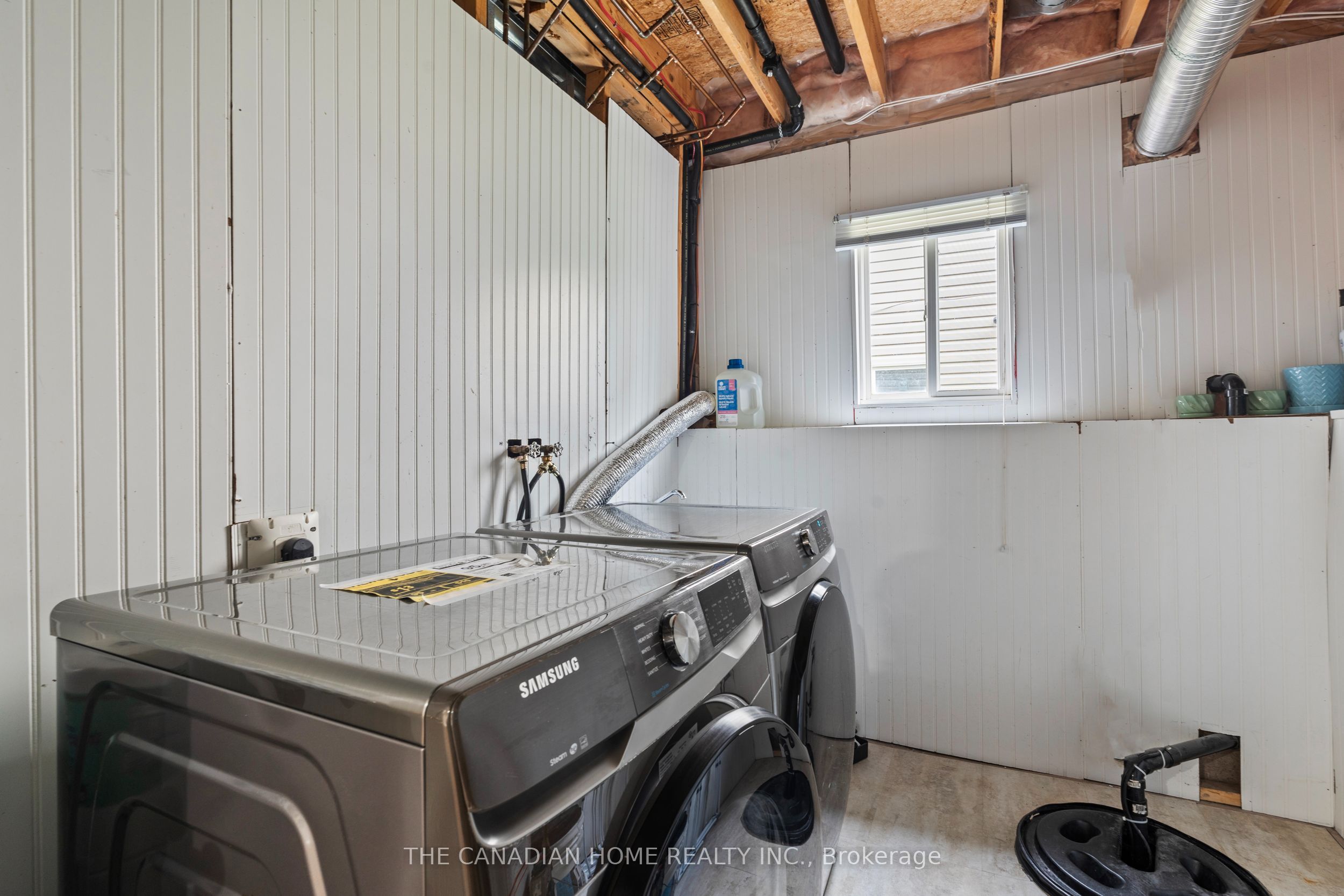 192 Oakcrest Avenue E Property Photo 26