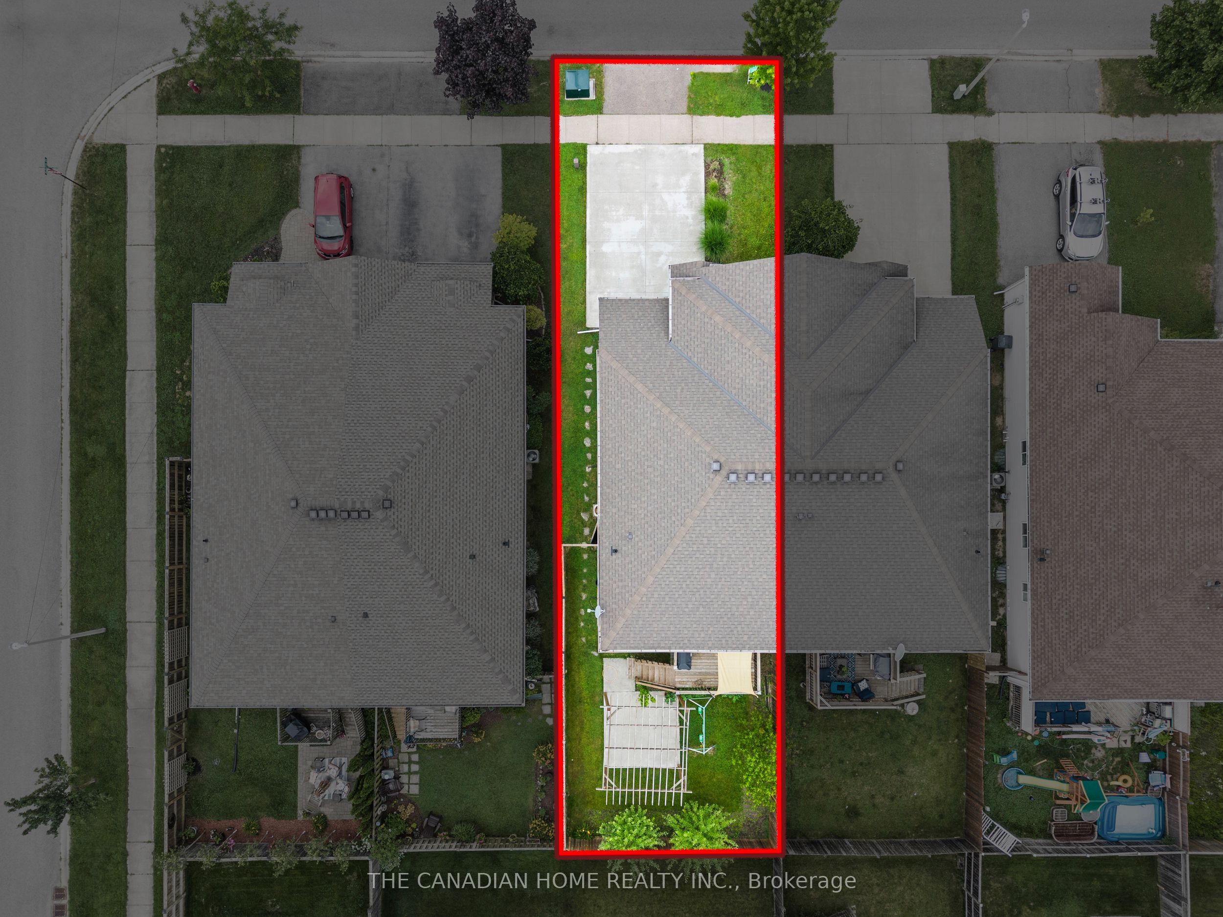192 Oakcrest Avenue E Property Photo 33