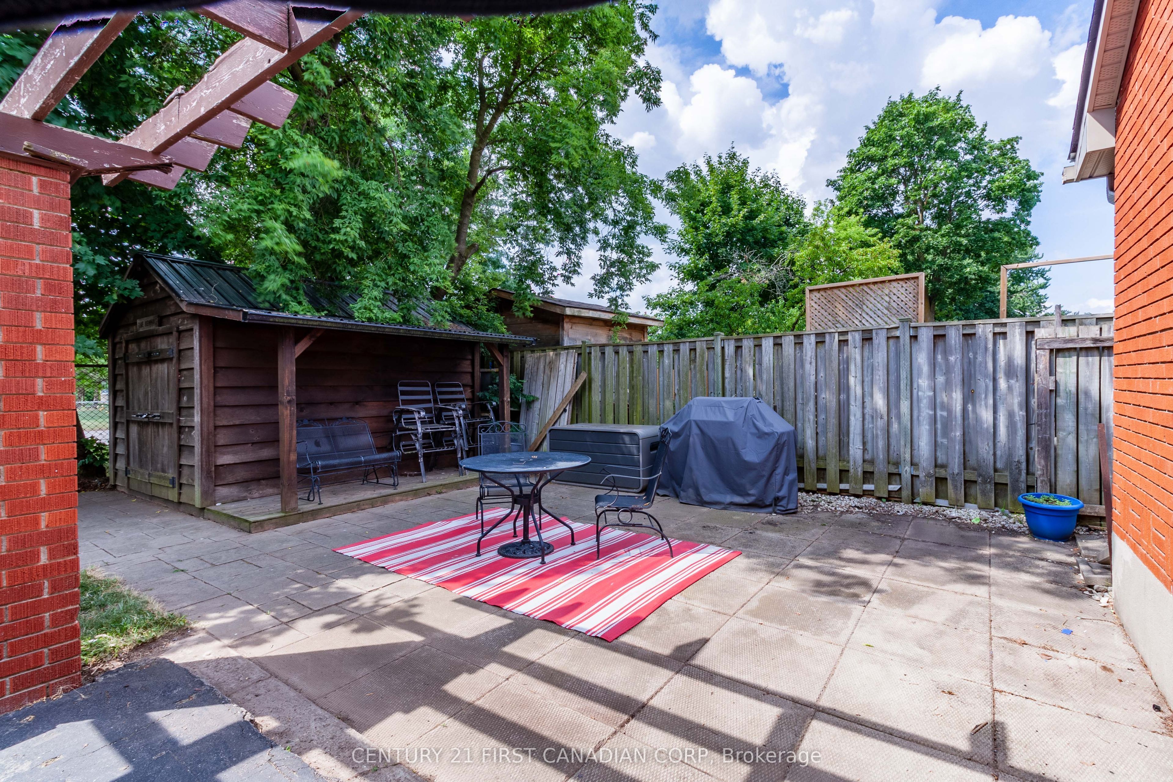 1721 Moffatt Avenue Property Photo 11