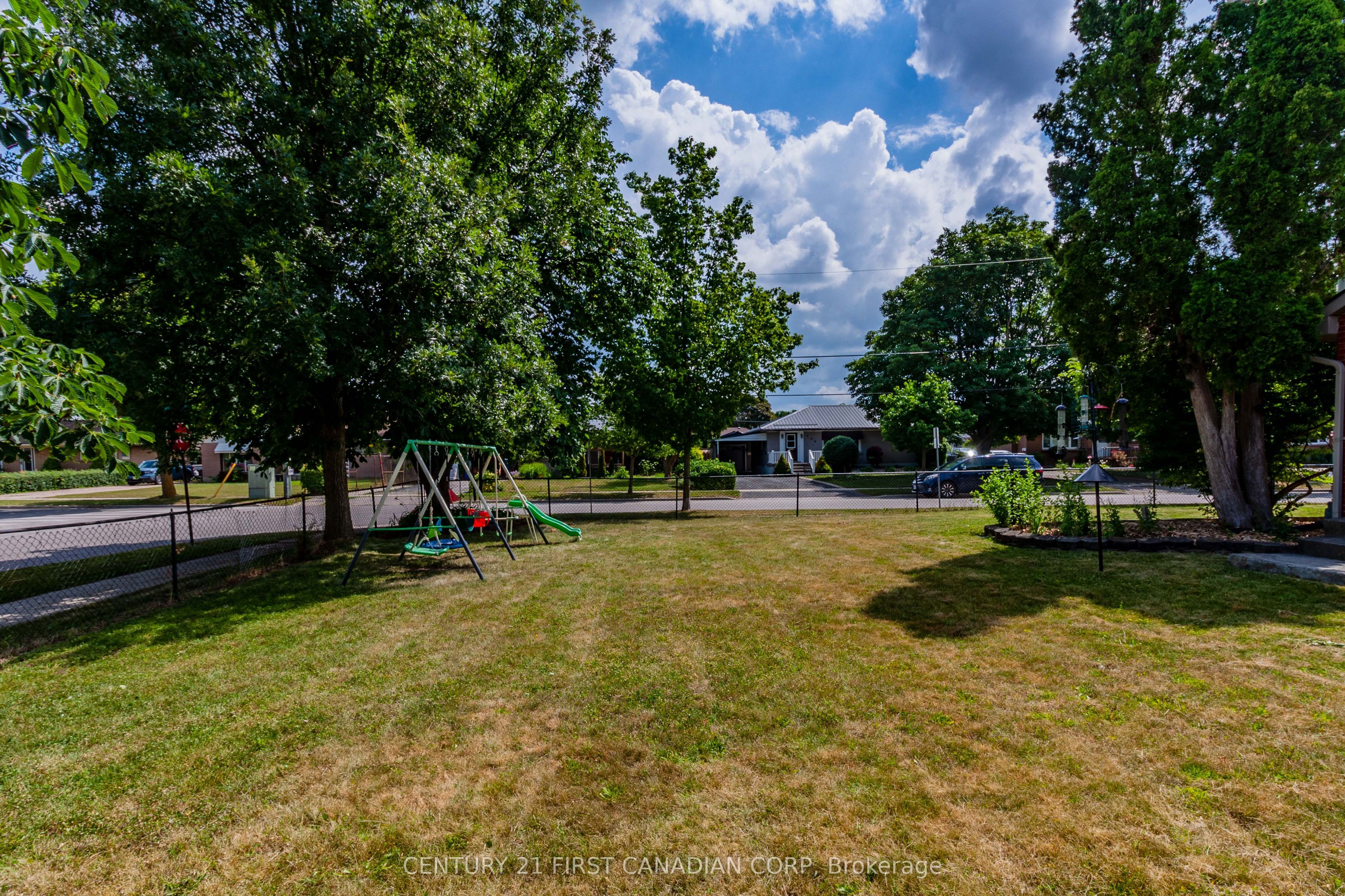 1721 Moffatt Avenue Property Photo 13