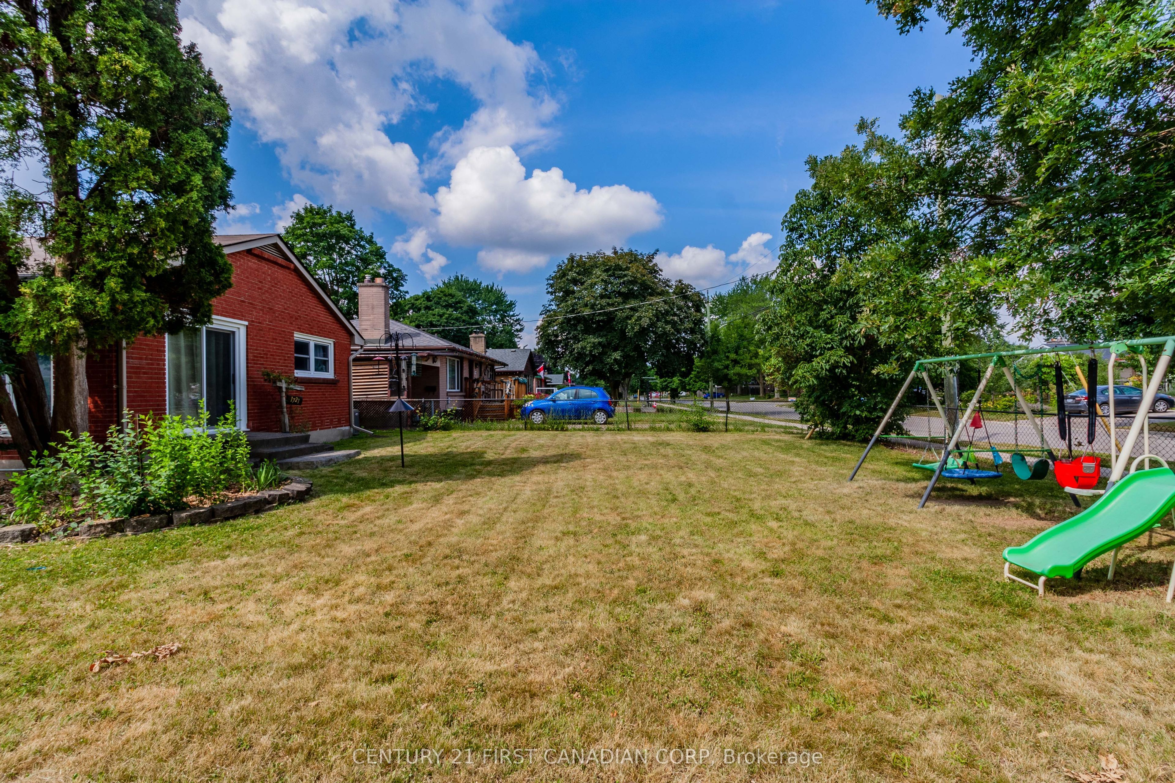 1721 Moffatt Avenue Property Photo 14