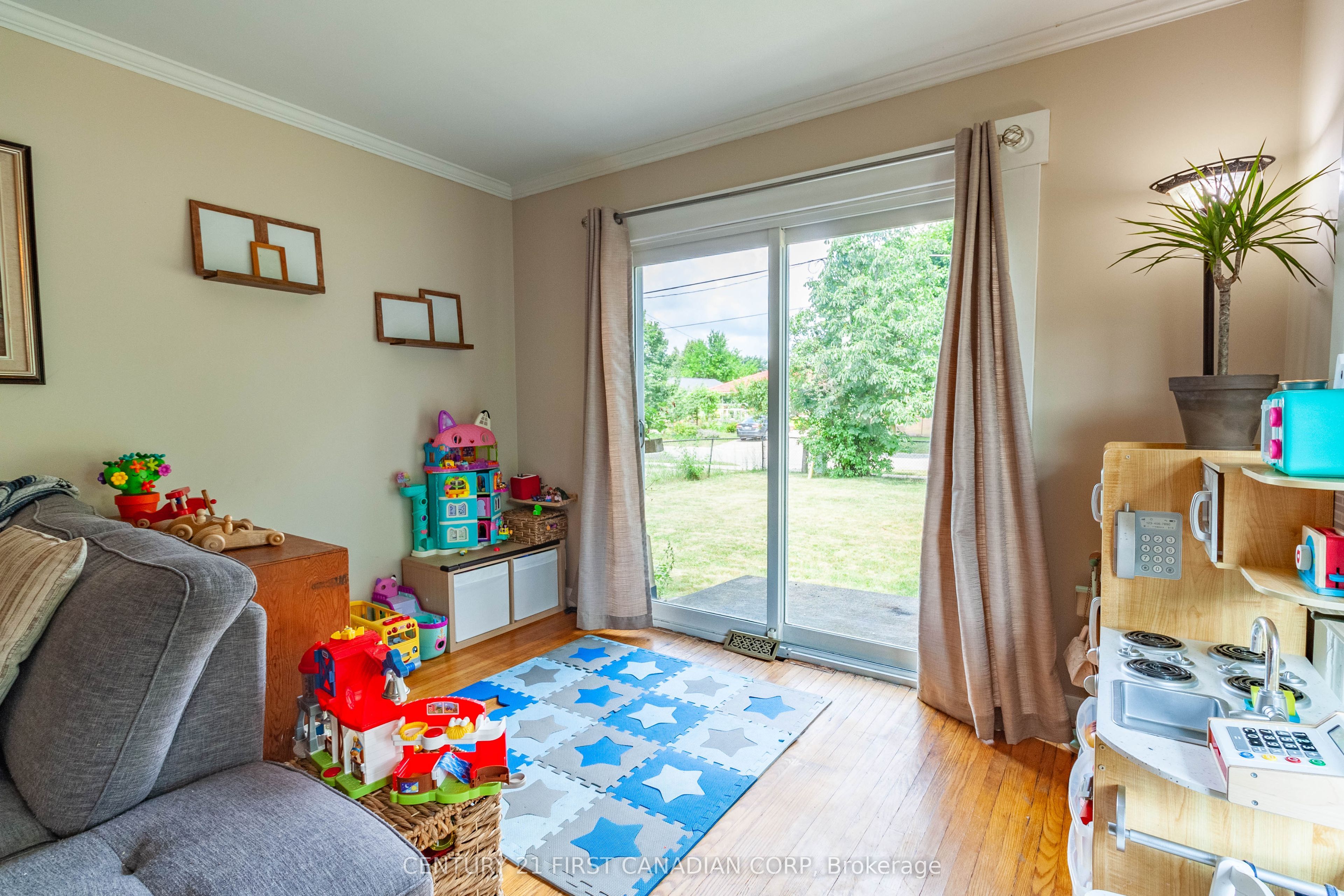 1721 Moffatt Avenue Property Photo 19