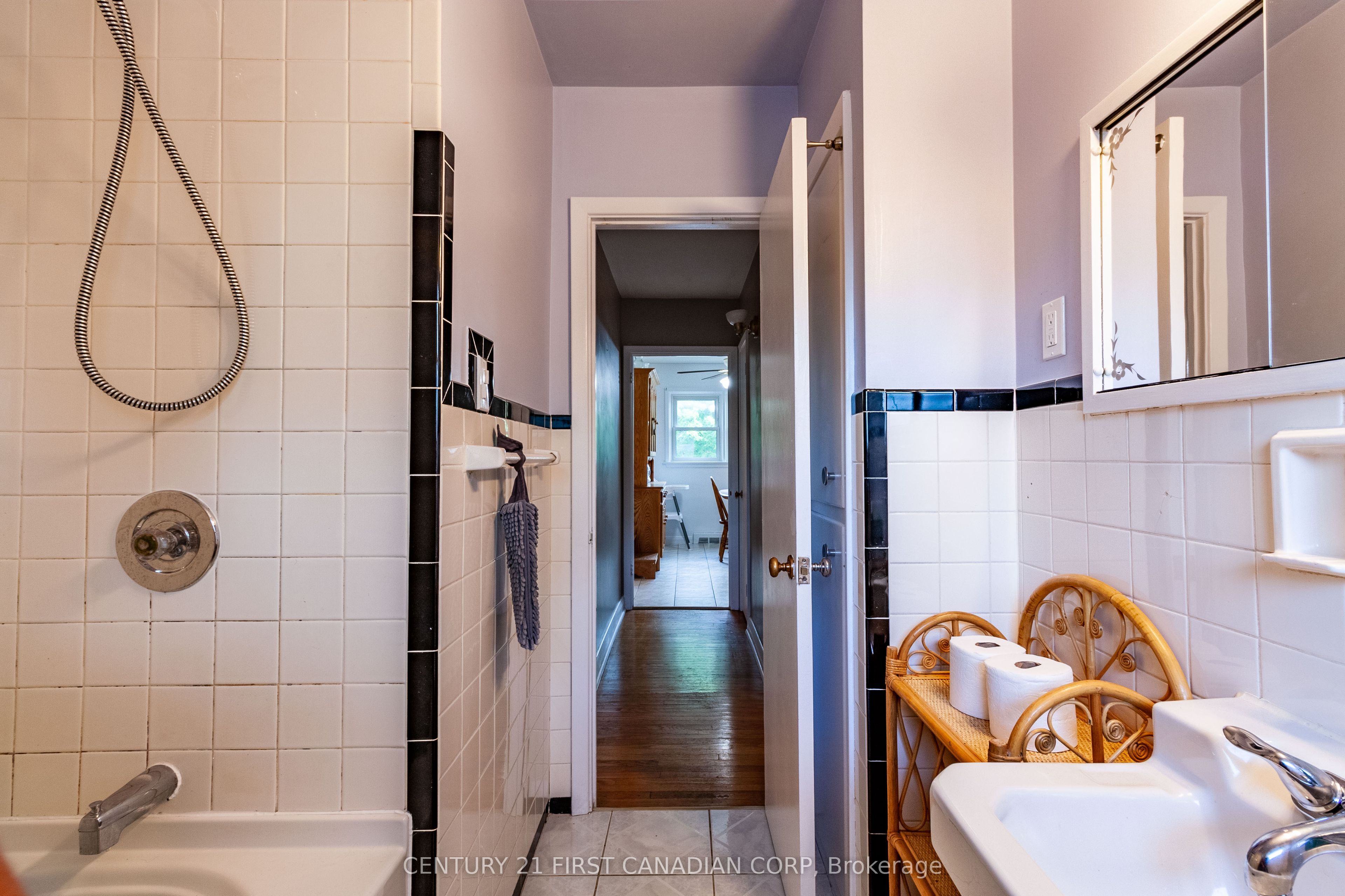 1721 Moffatt Avenue Property Photo 37