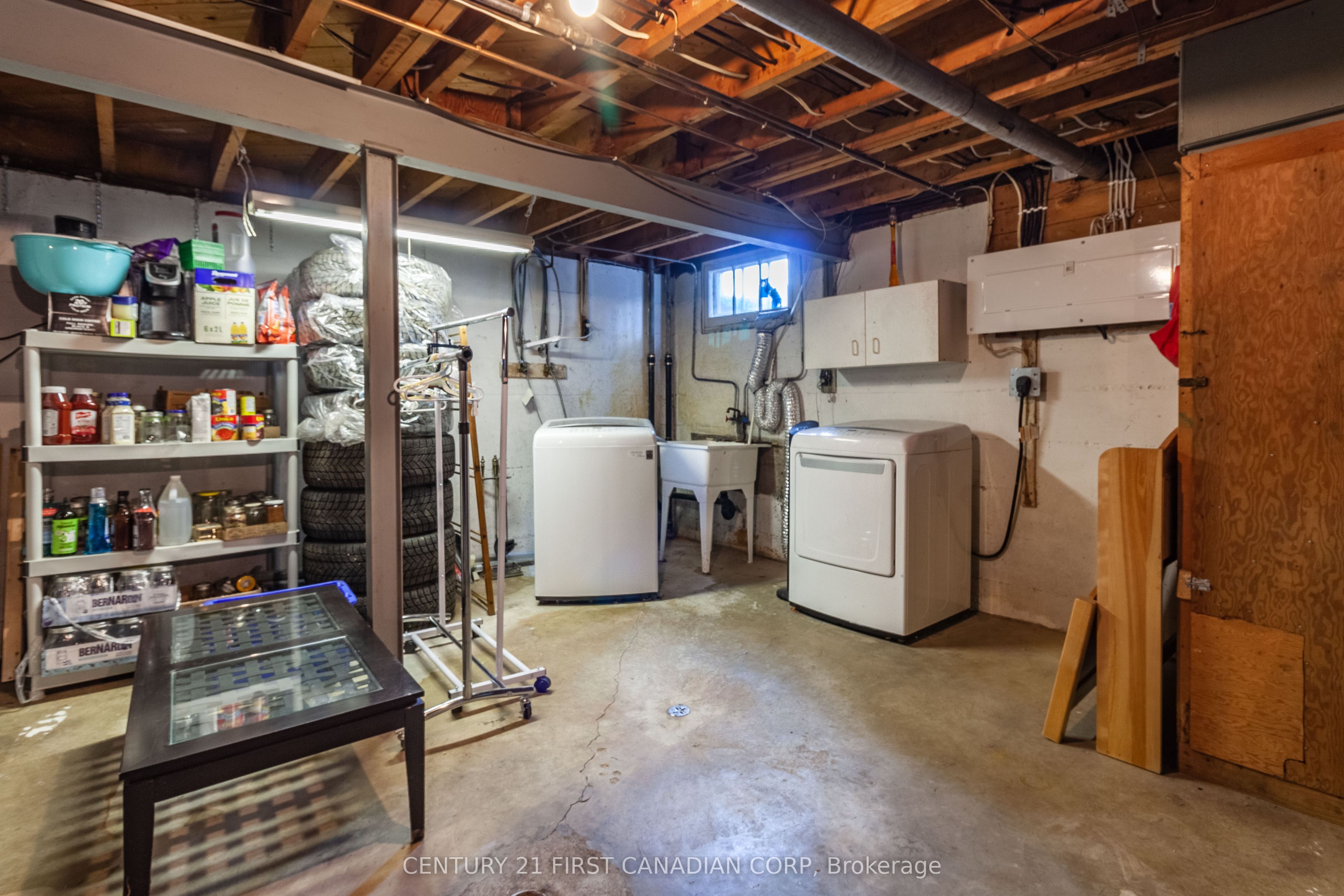 1721 Moffatt Avenue Property Photo 41