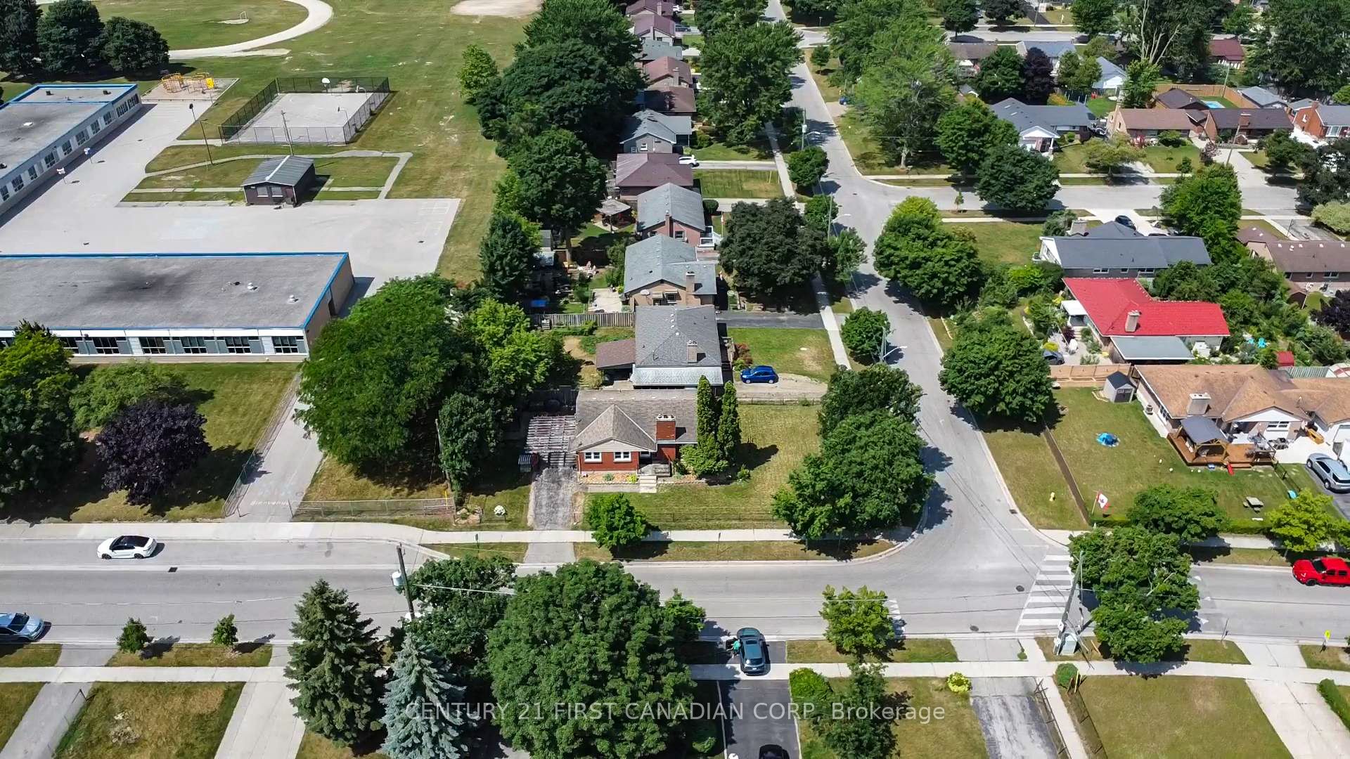 1721 Moffatt Avenue Property Photo 45