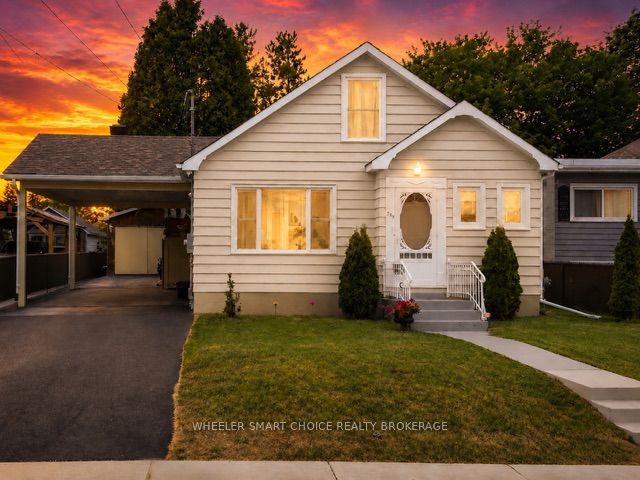 543 Fifth Street E Property Photo 1