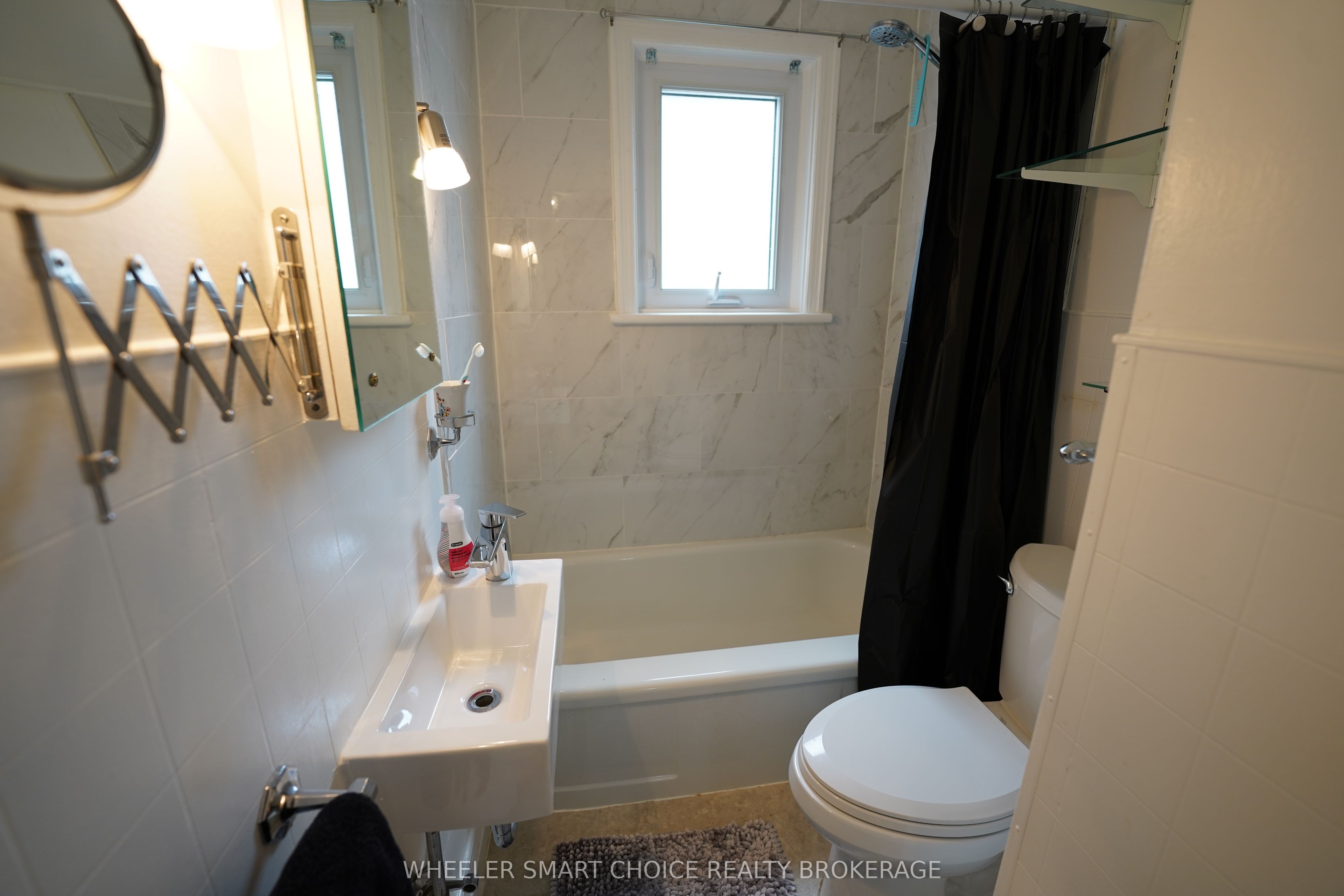 543 Fifth Street E Property Photo 17