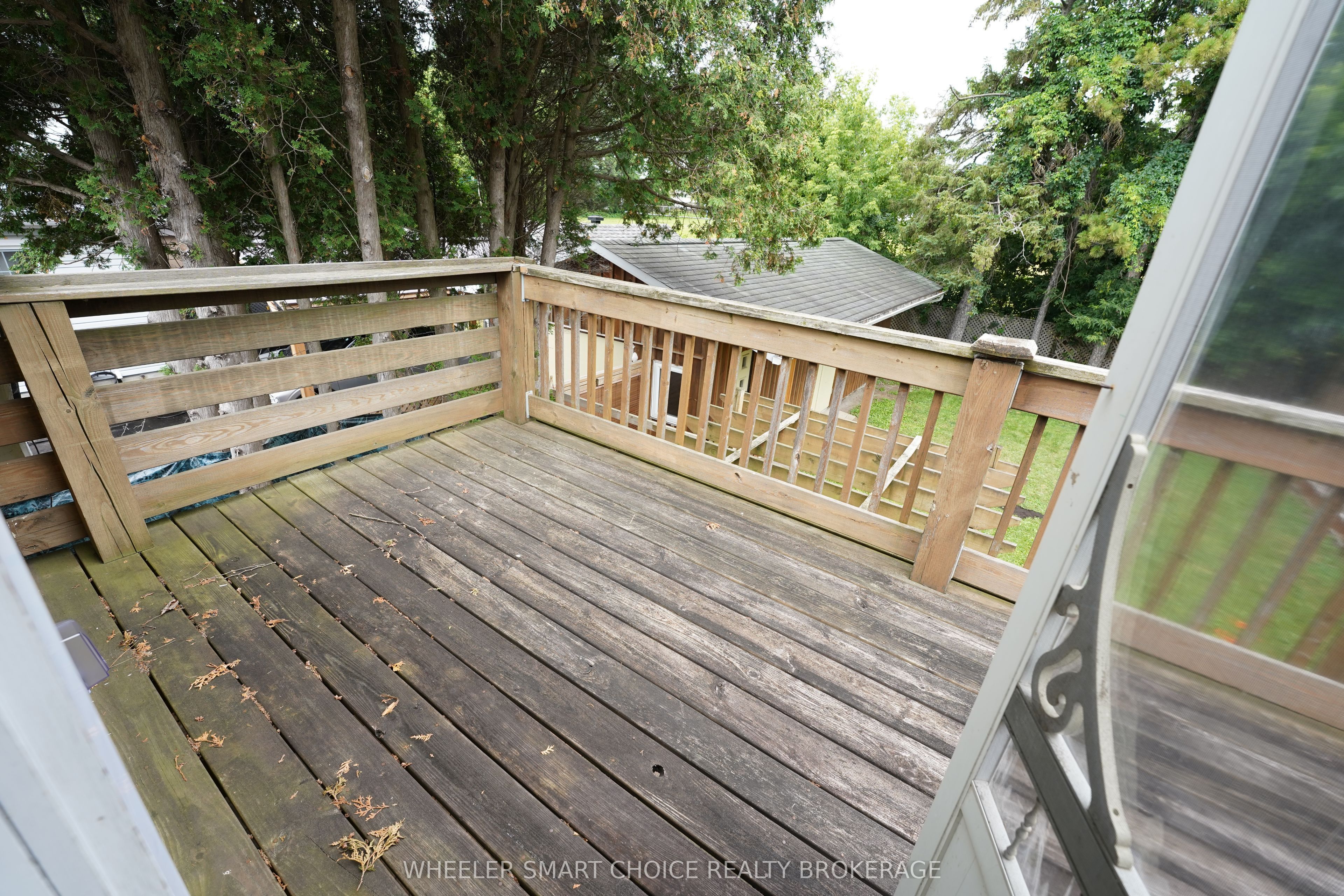 543 Fifth Street E Property Photo 22