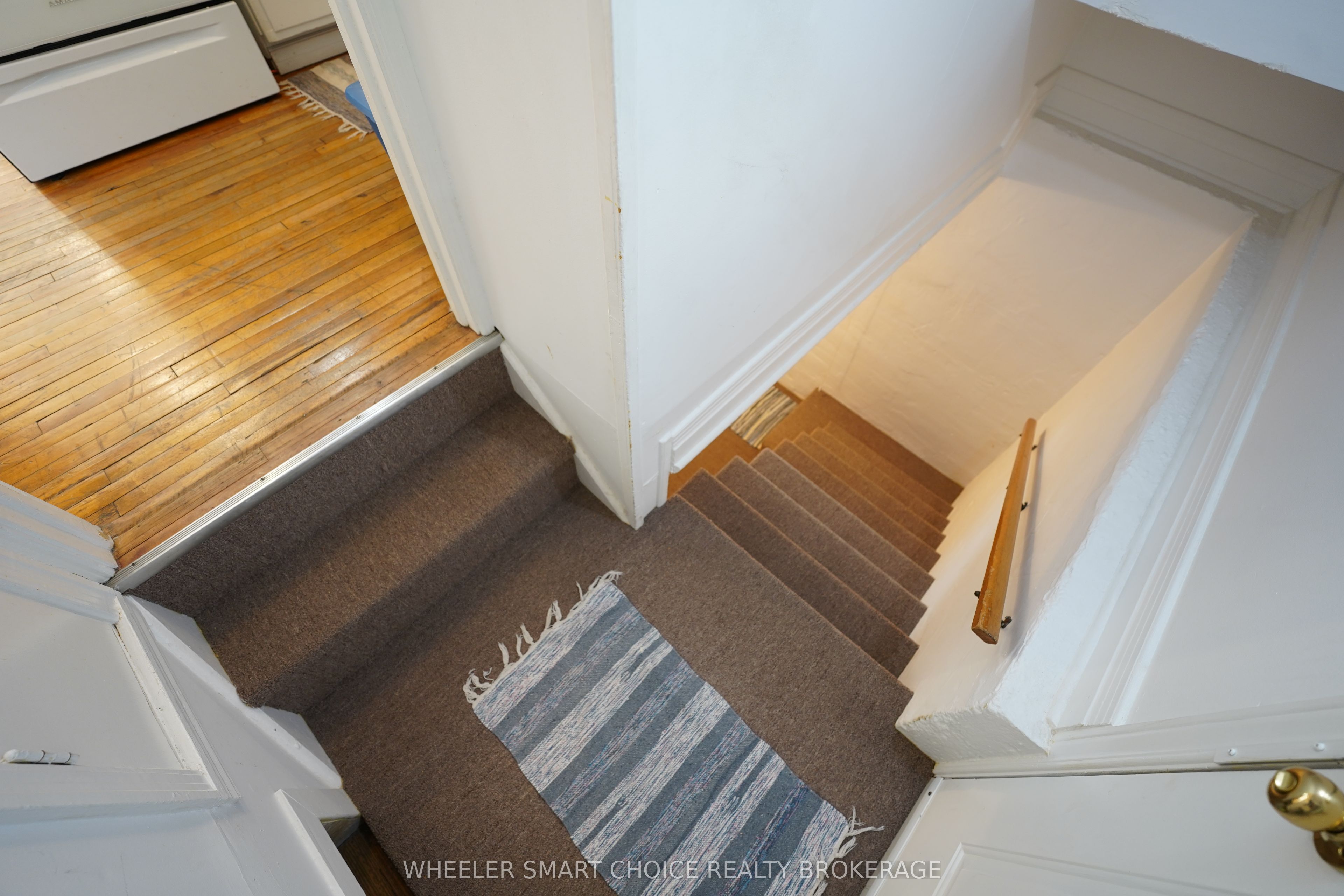 543 Fifth Street E Property Photo 25