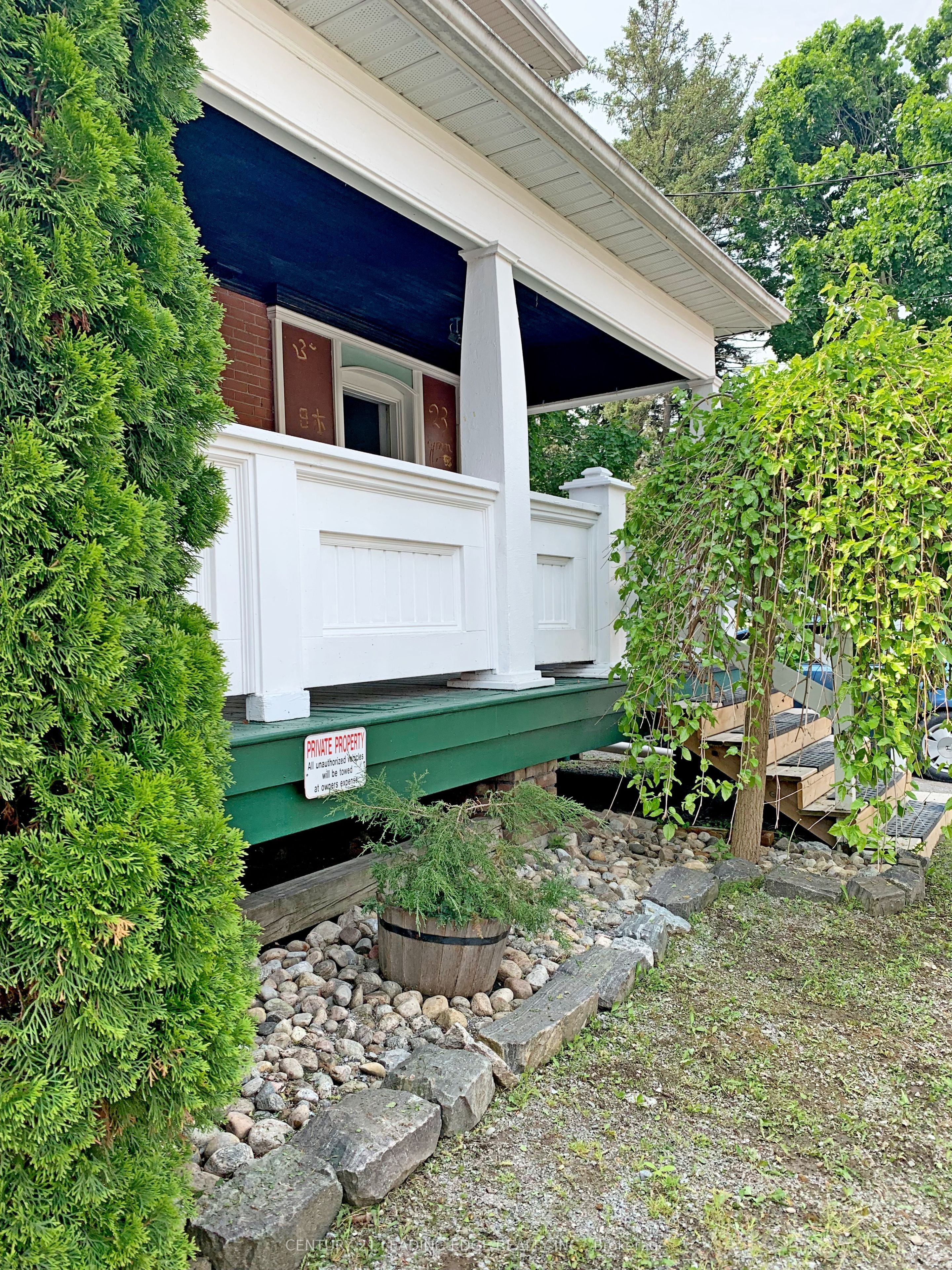 23 Queen Street Property Photo 2
