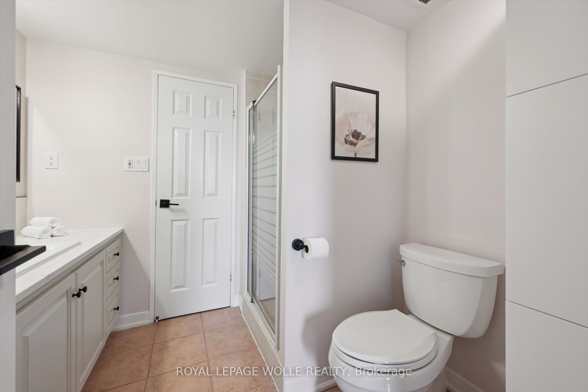 260 Sheldon Avenue N Ph2 Property Photo 17