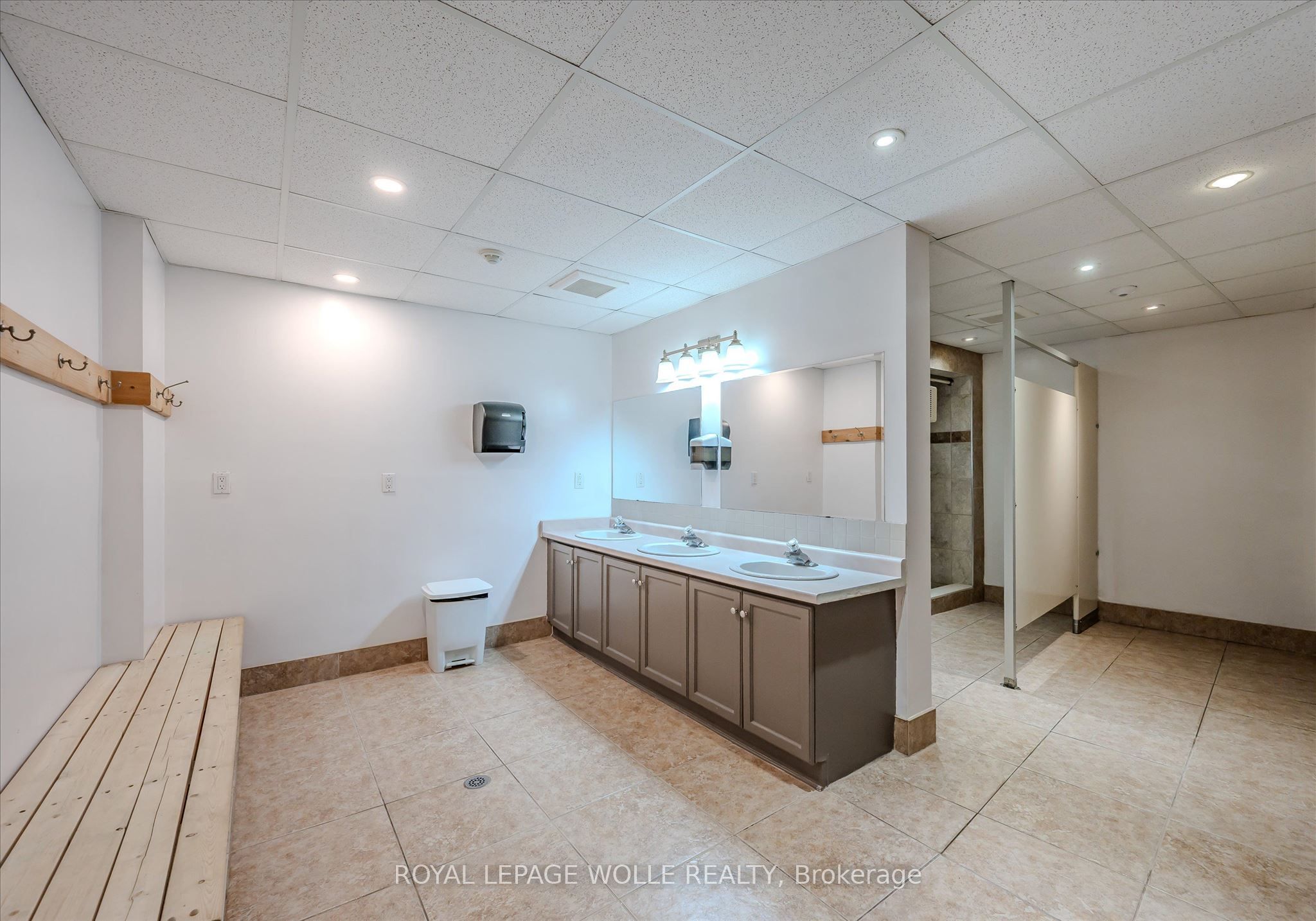 260 Sheldon Avenue N Ph2 Property Photo 37