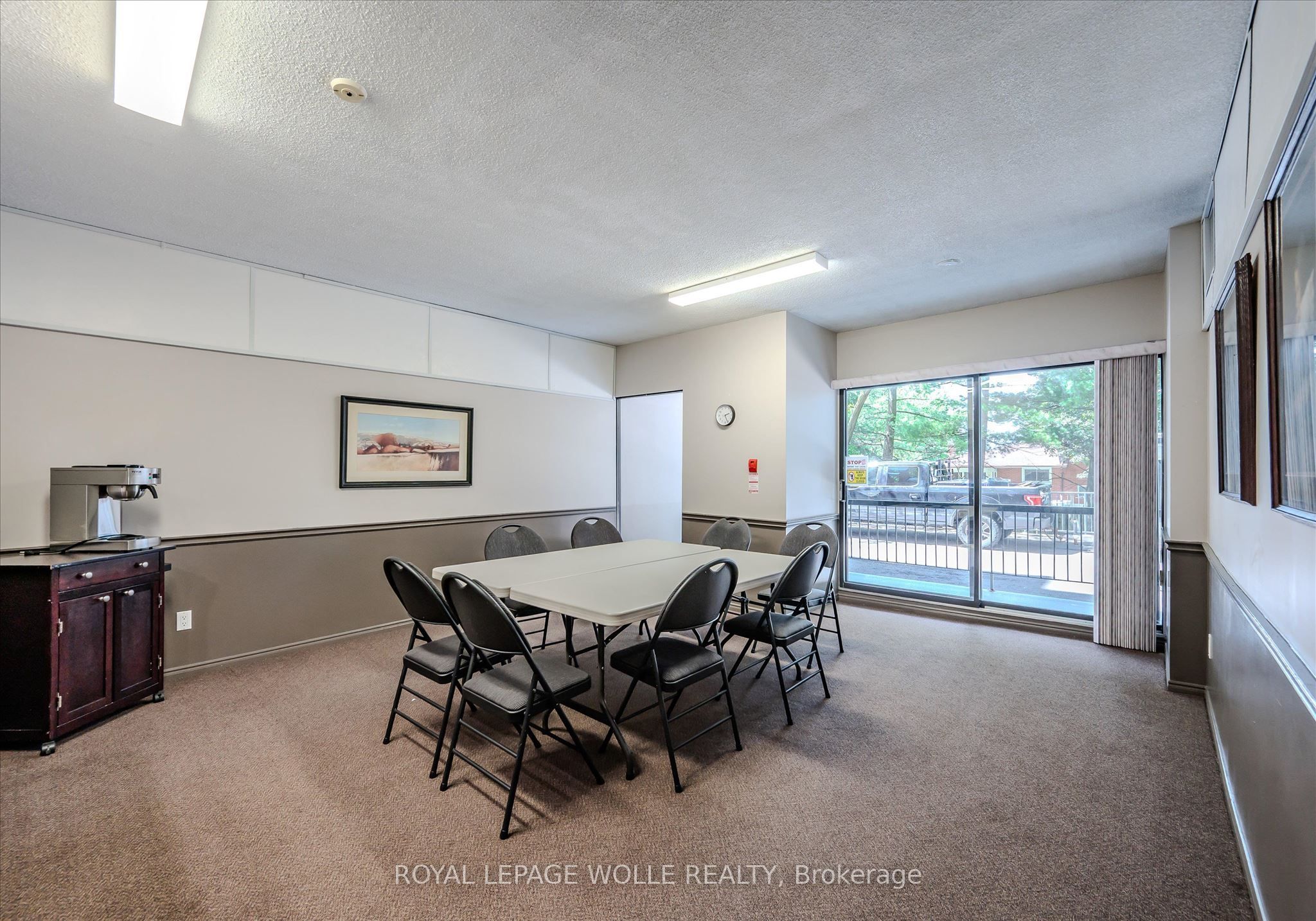 260 Sheldon Avenue N Ph2 Property Photo 39