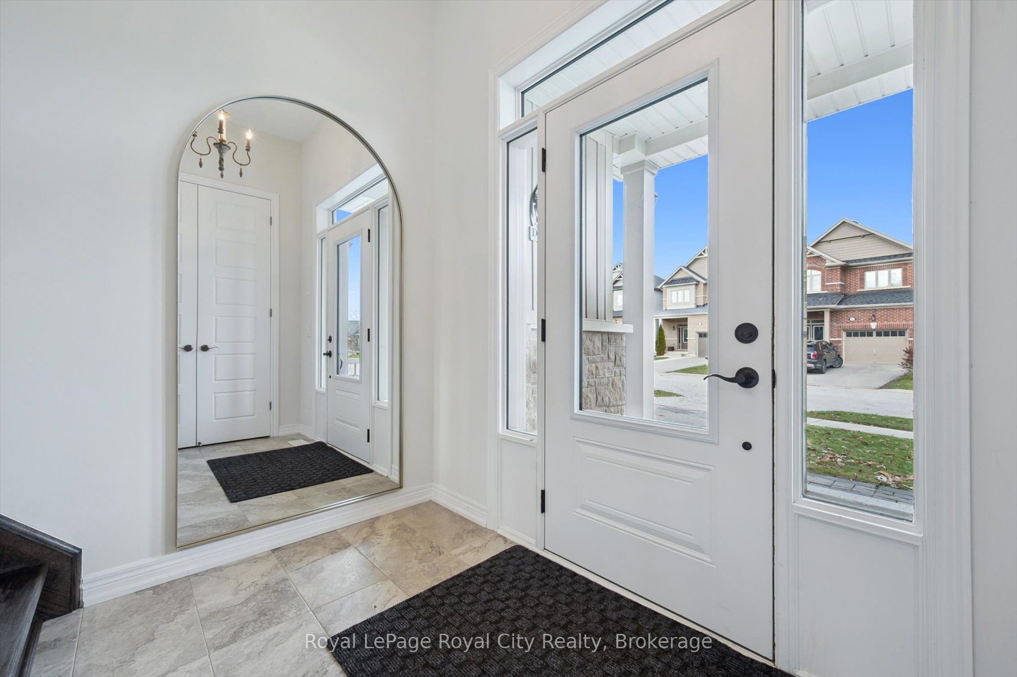 98 Kay Crescent Property Photo 4
