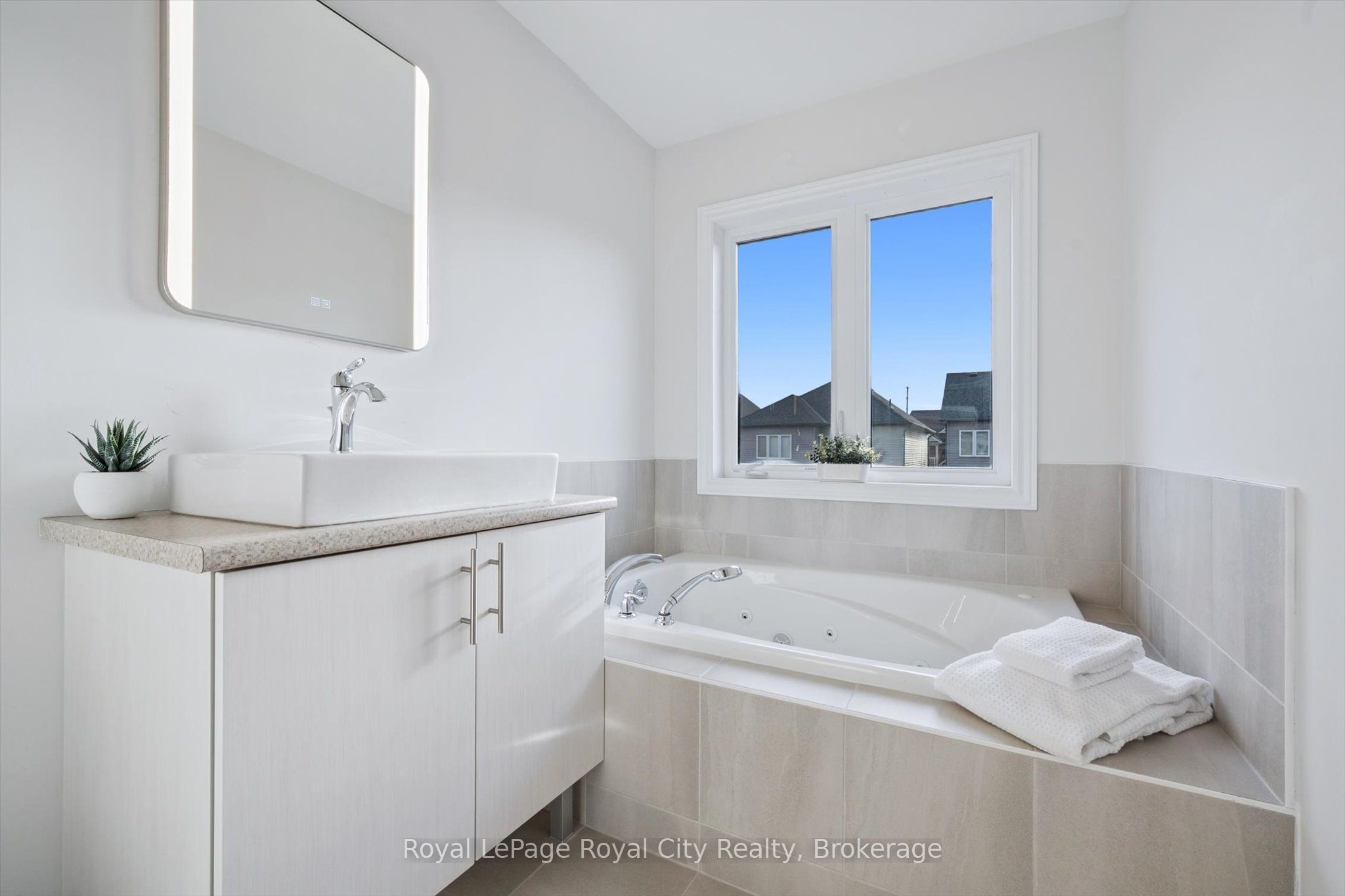 98 Kay Crescent Property Photo 23