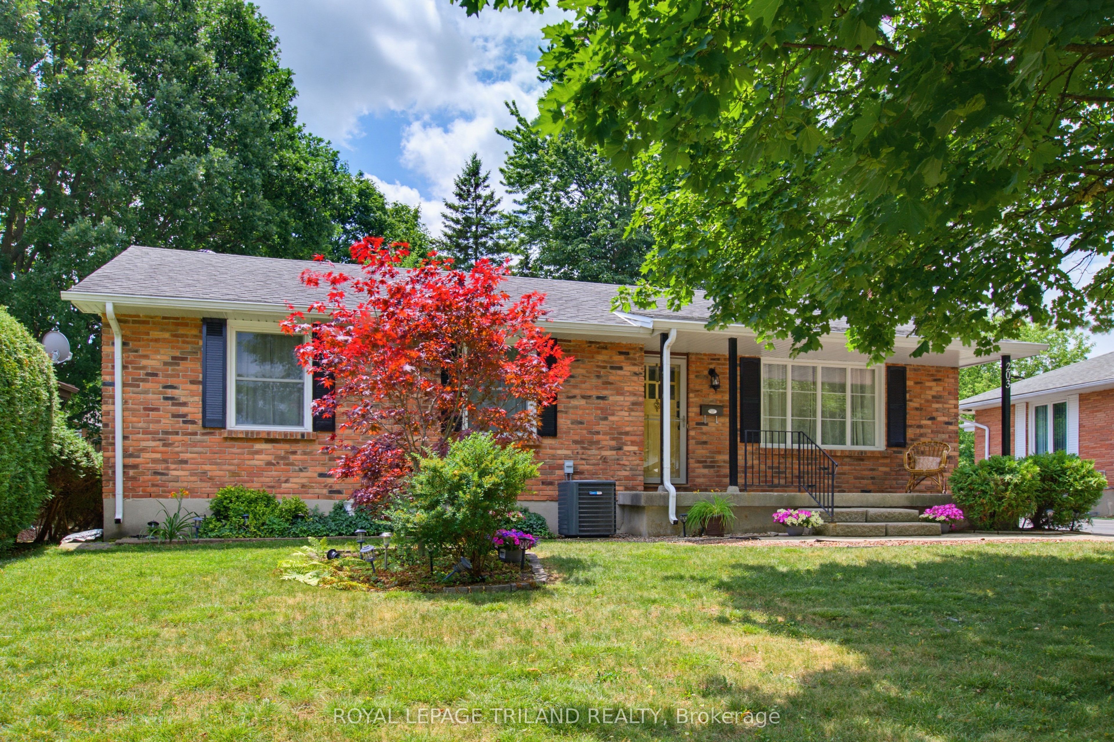 203 Tavistock Road Property Photo 5