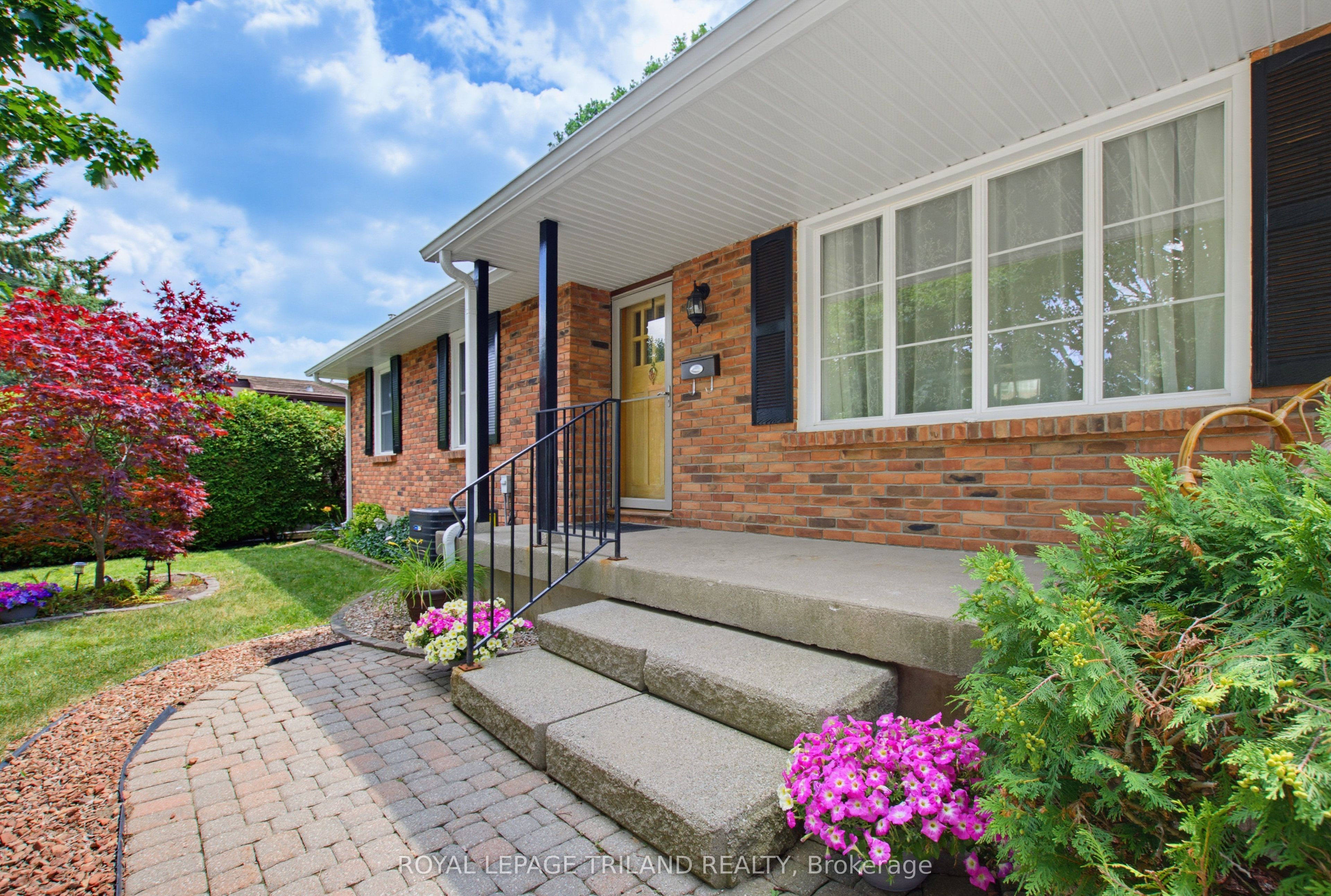 203 Tavistock Road Property Photo 6