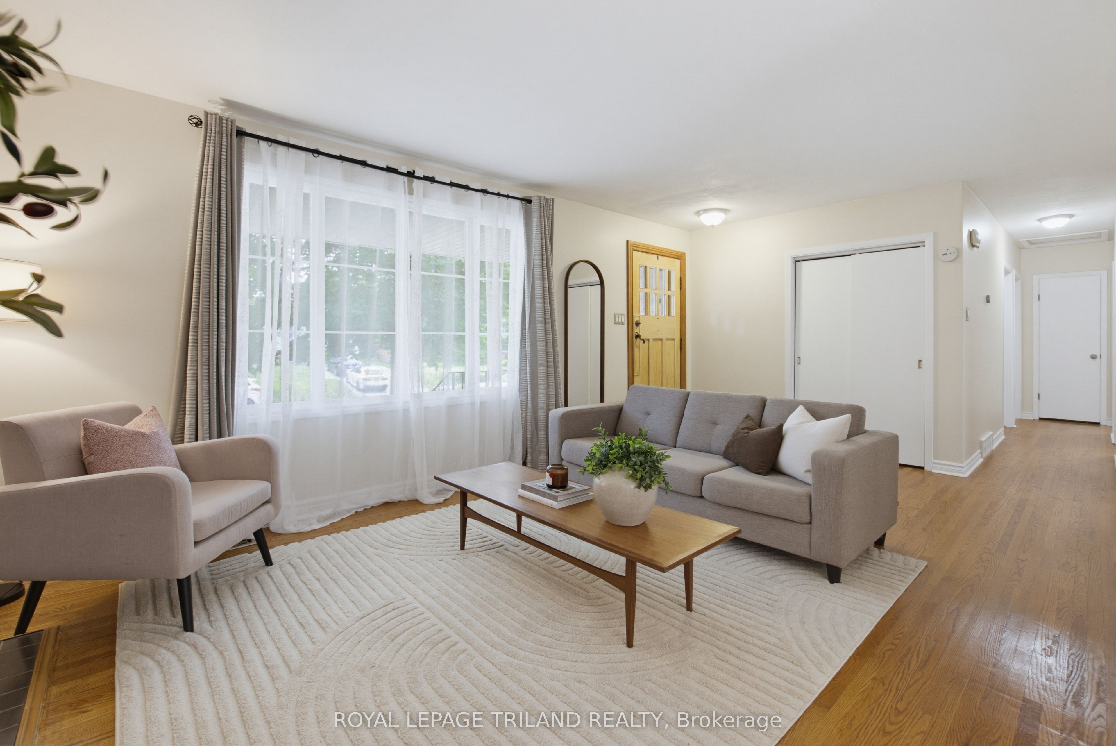 203 Tavistock Road Property Photo 11
